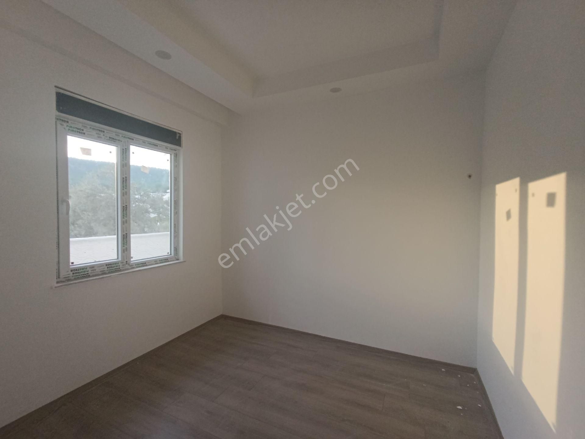 Aydoğmuş 'ta Sıfır , Huzurlu , Taşınmaya Hazır Fırsat 1+1 Satılık Daire - Görsel 4