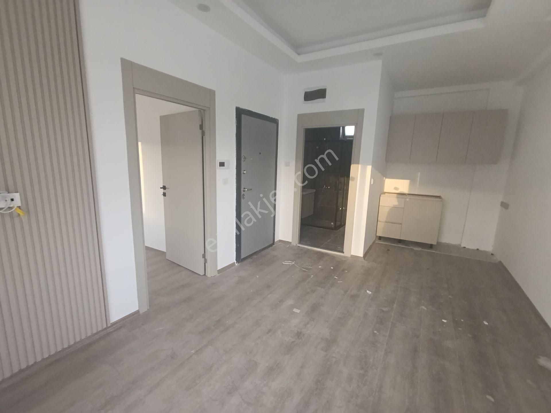 Aydoğmuş 'ta Sıfır , Huzurlu , Taşınmaya Hazır Fırsat 1+1 Satılık Daire