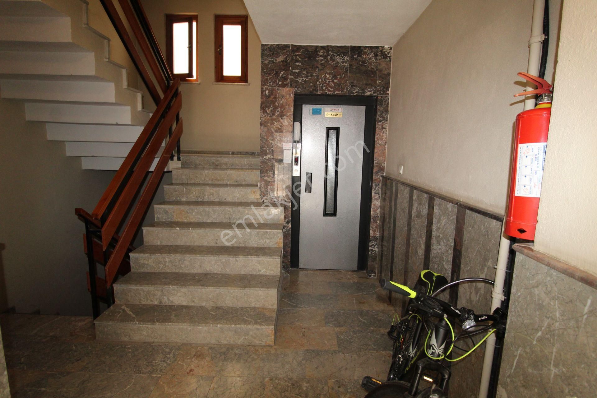 Startkey Yön'den B.evler Asuva Yakını Kiralık 1+1 Daire - Görsel 5