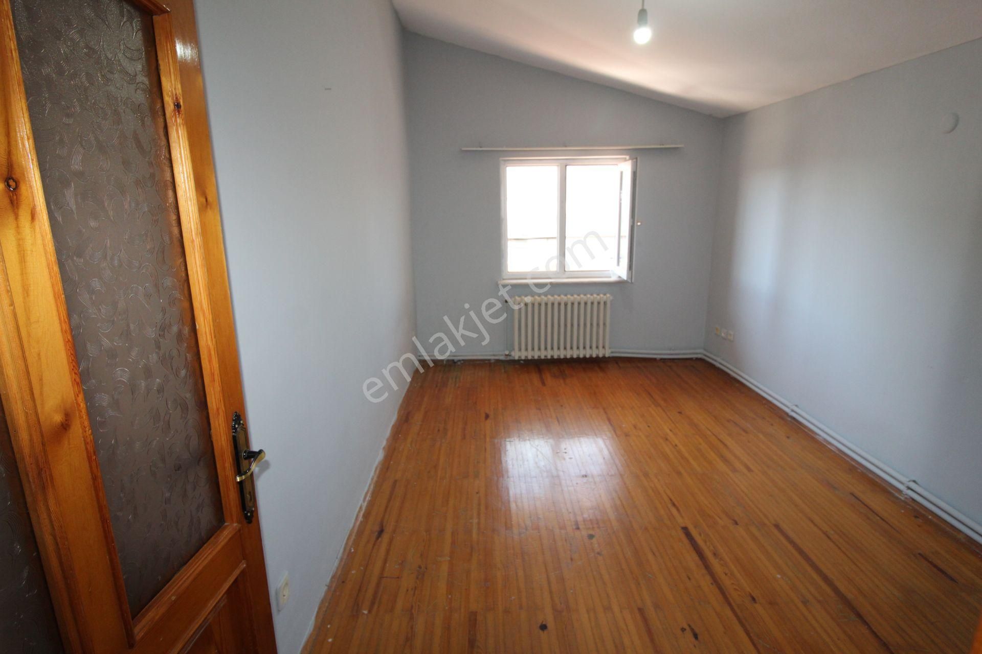 Startkey Yön'den B.evler Asuva Yakını Kiralık 1+1 Daire - Görsel 12