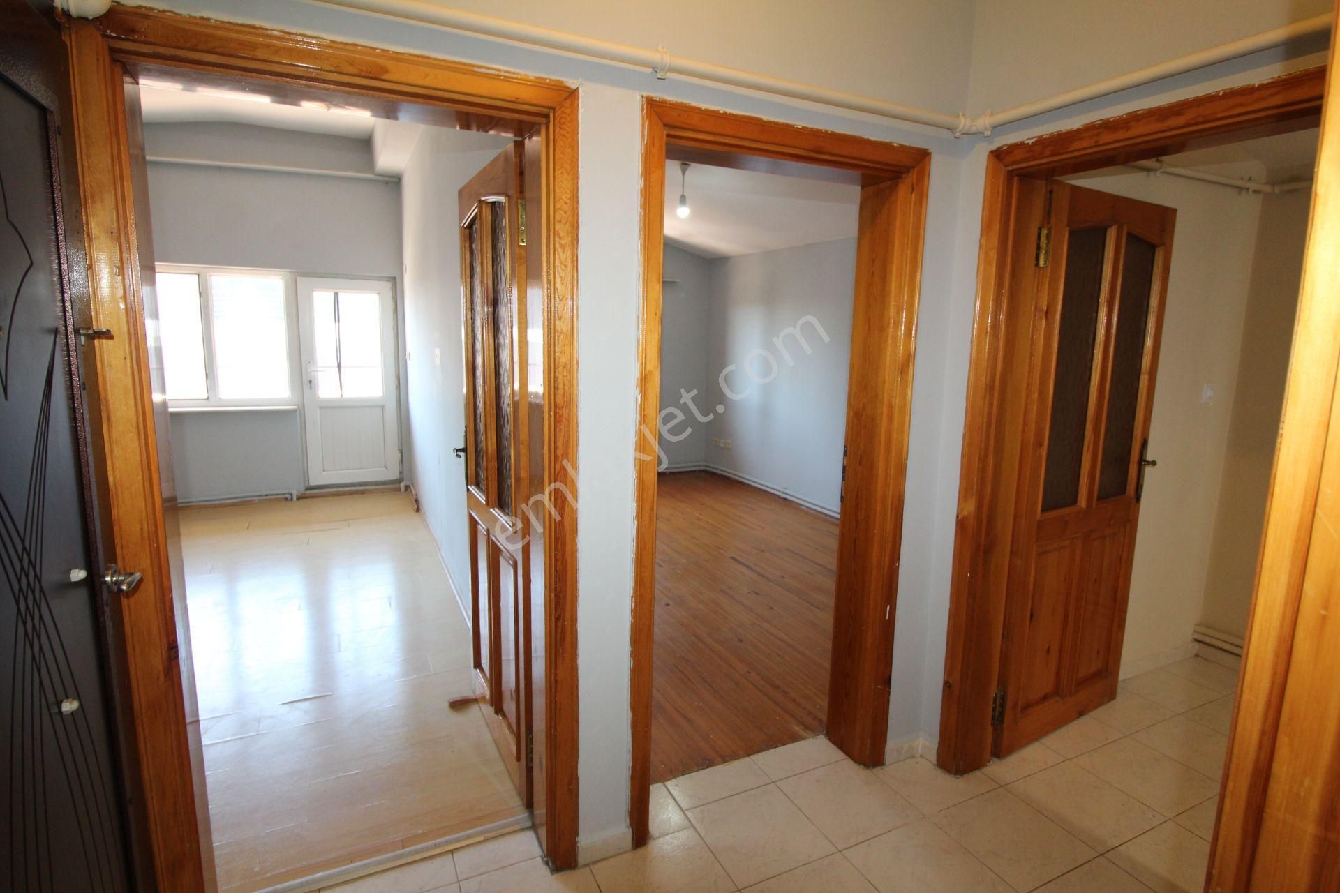 Startkey Yön'den B.evler Asuva Yakını Kiralık 1+1 Daire - Görsel 13