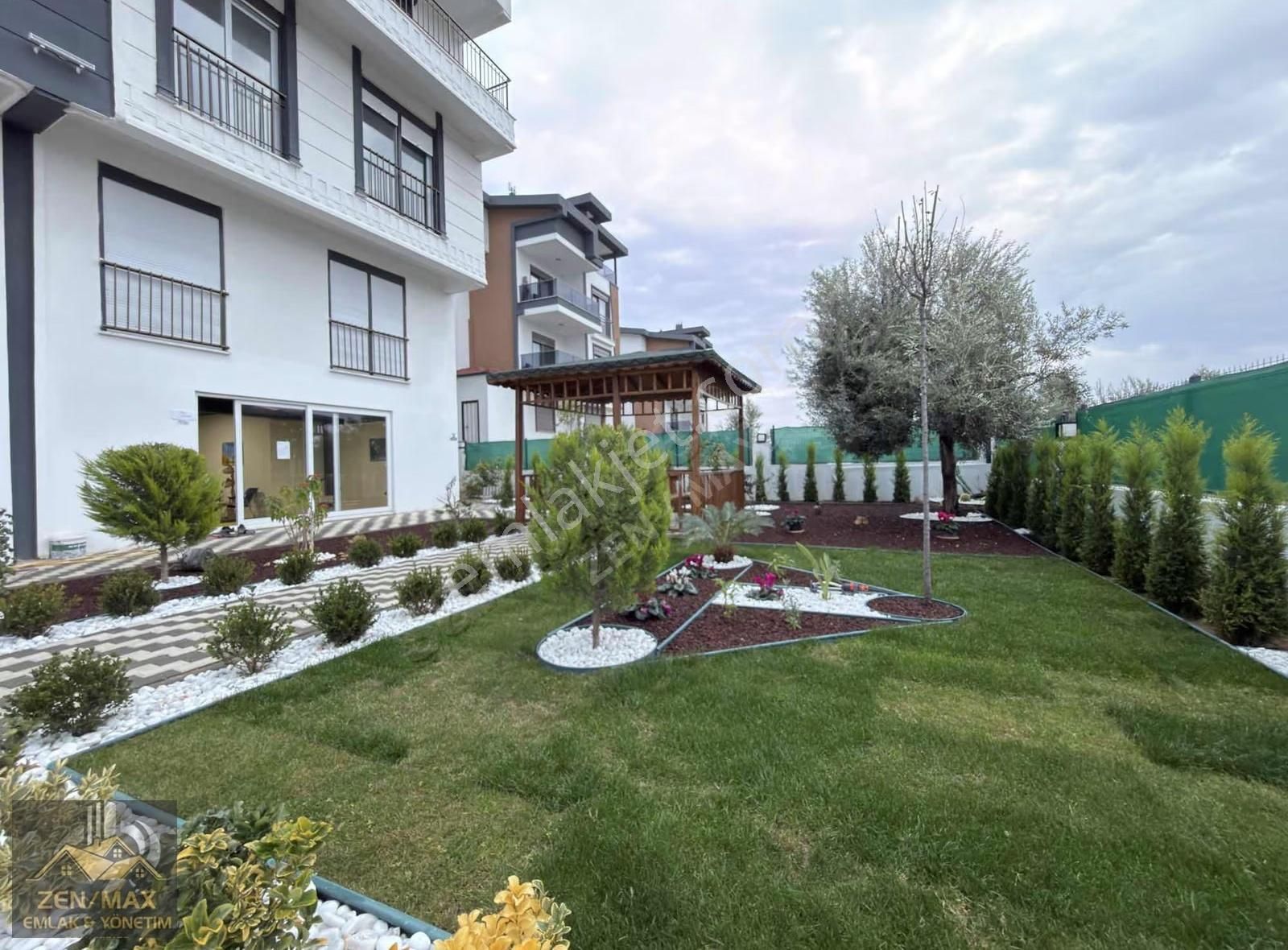 Sarılarda Site İçi 3+1 Arakat Havuzlu Asansörlü Daire