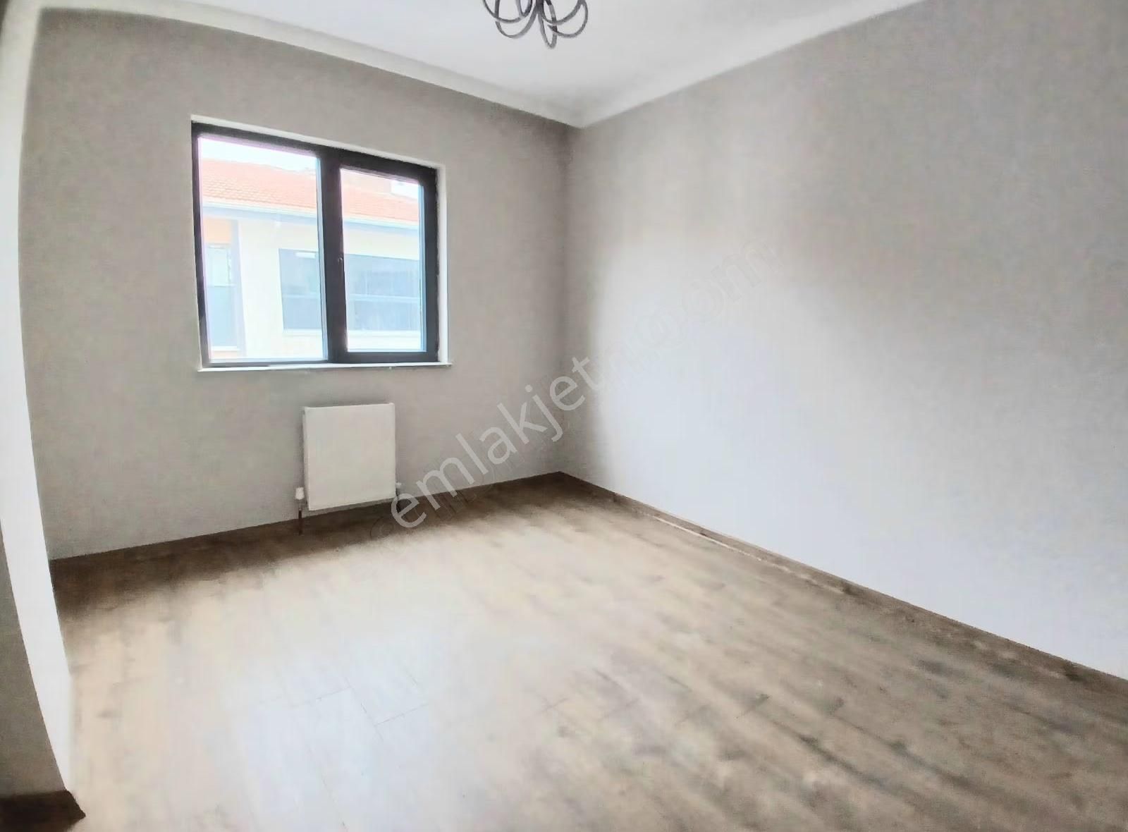 Lokasyon Harikası_mustafa Kemal Mahallesi_katta 4+1 Site Dairesi - Görsel 22