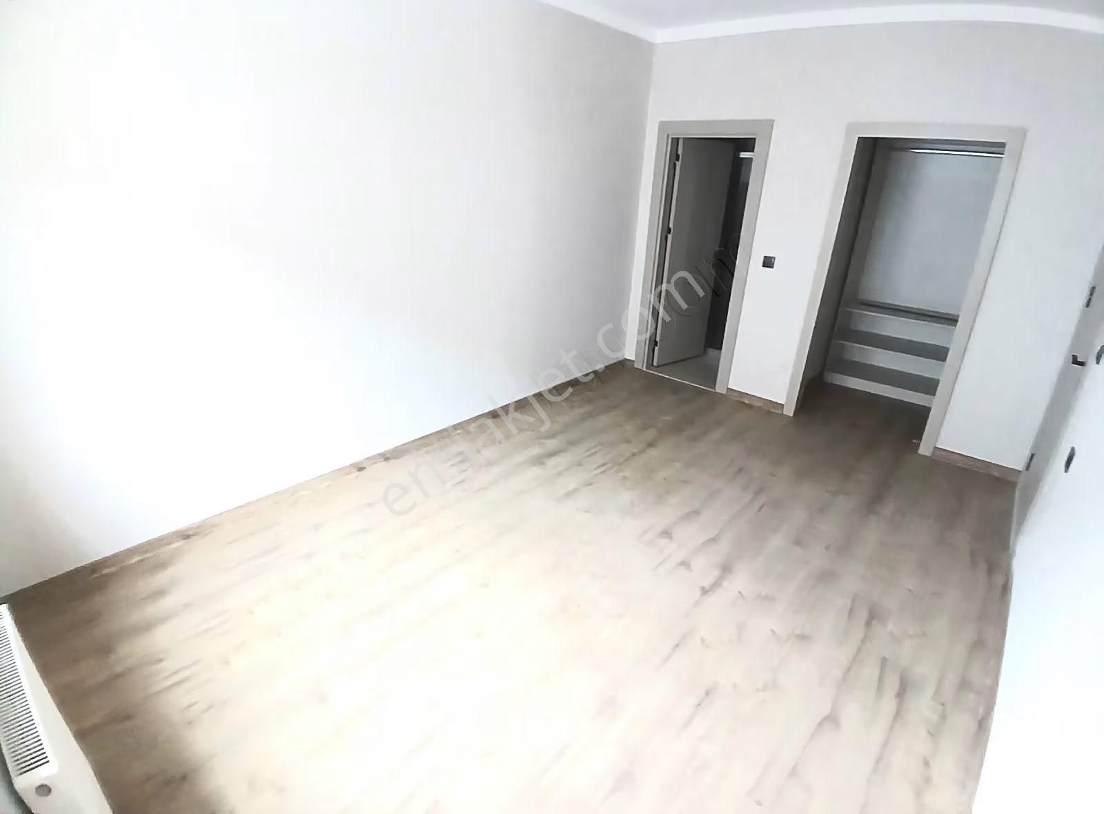 Lokasyon Harikası_mustafa Kemal Mahallesi_katta 4+1 Site Dairesi - Görsel 24