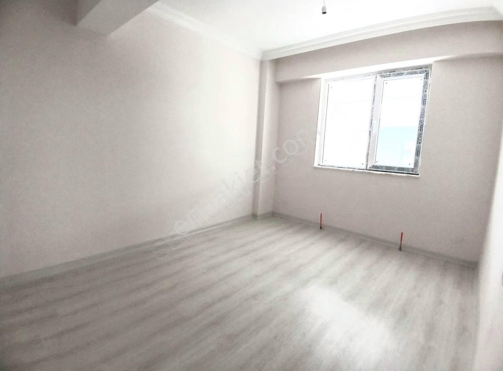 Yenikent'in En Güzel Lokasyonunda_kat Konumunda 2+1 Lüx Daire - Görsel 3