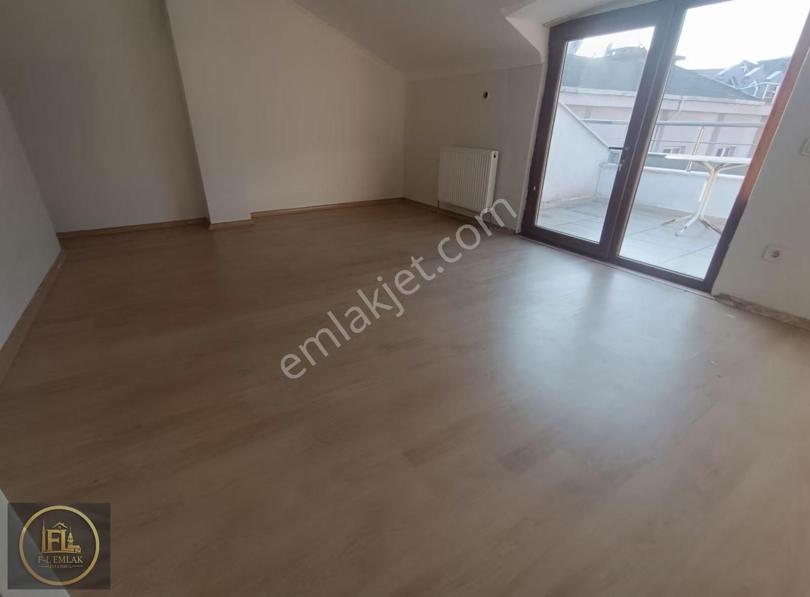 F-l Emlaktan Cumhuriyette Yeni Binada Bakımlı Dulexs - Görsel 4