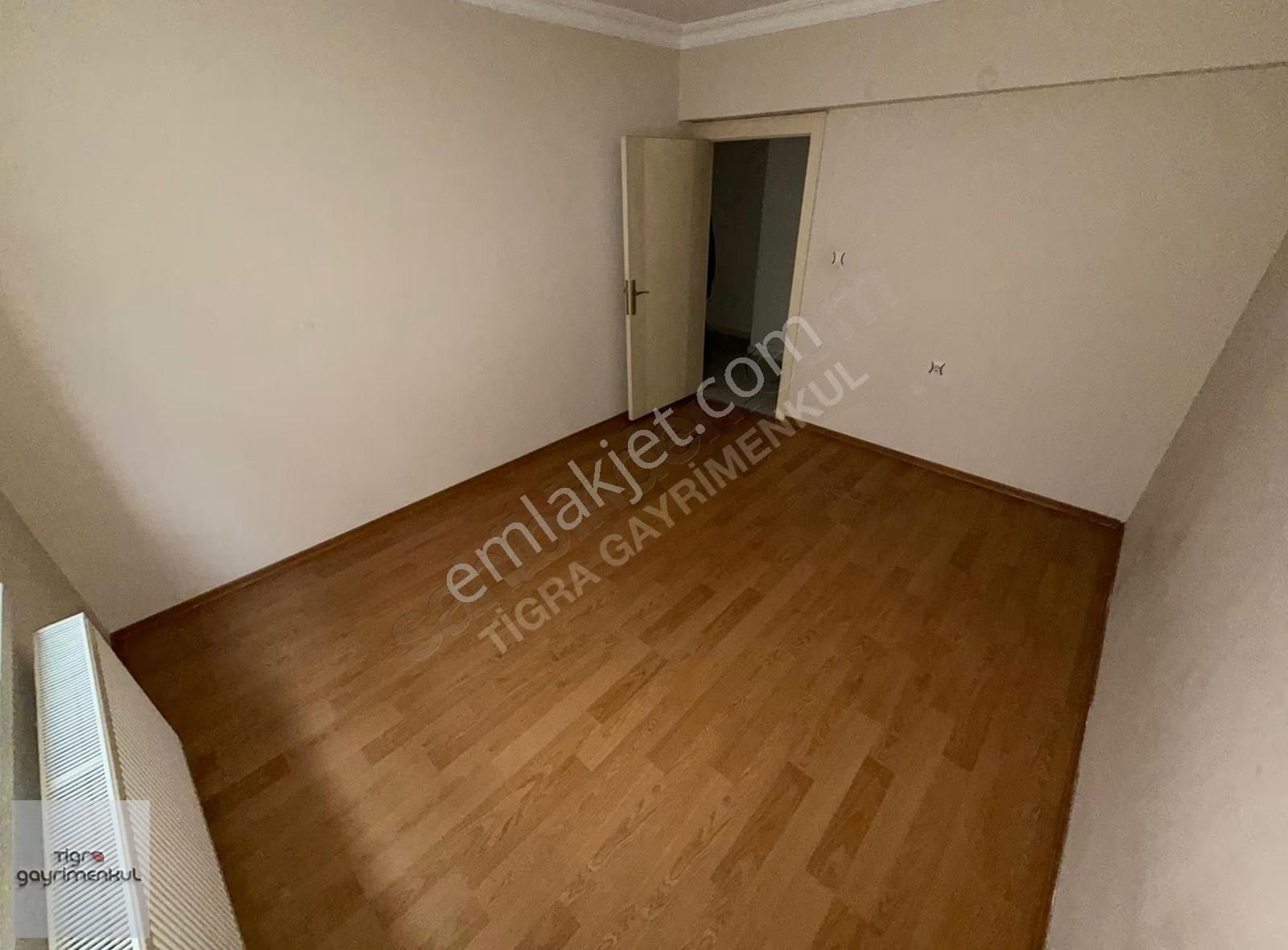 ▄tigra▄doğukent Cd Yakını İskanlı 3+1 Daire - Görsel 15