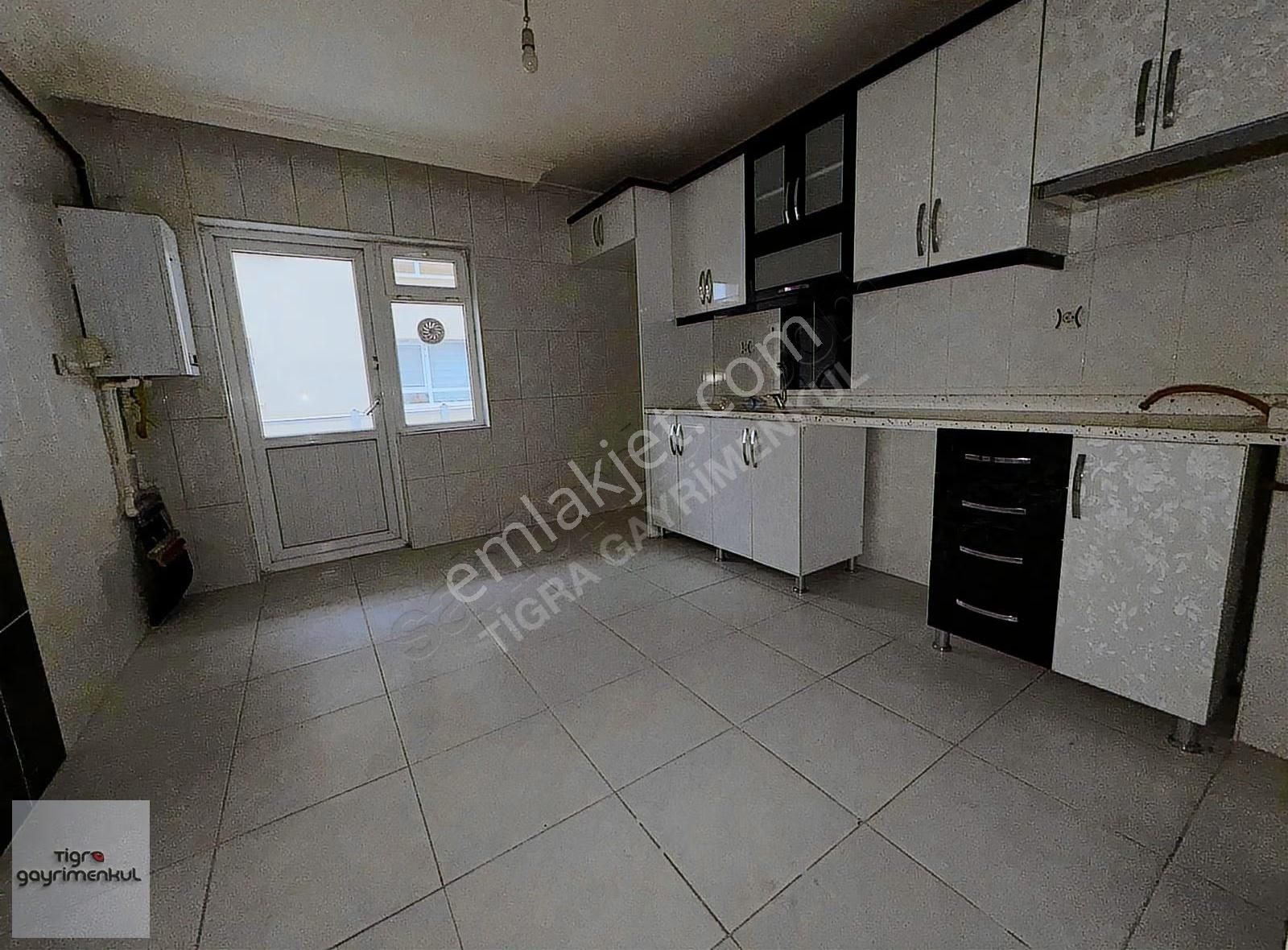 ▄tigra▄doğukent Cd Yakını İskanlı 3+1 Daire - Görsel 16