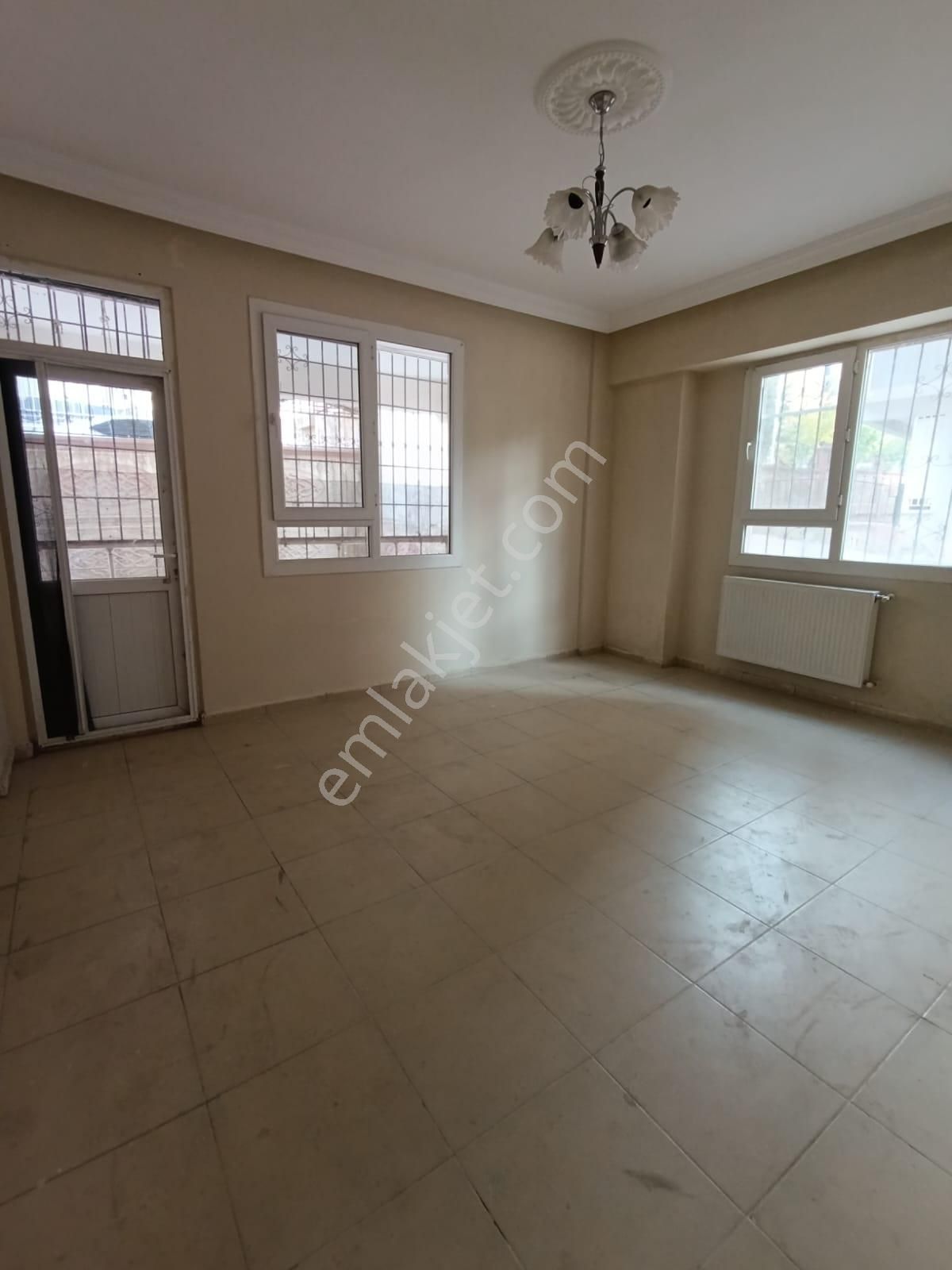 Uygun Emlak'tan Araba Fiyatına Karaköprü'de Satılık Daire