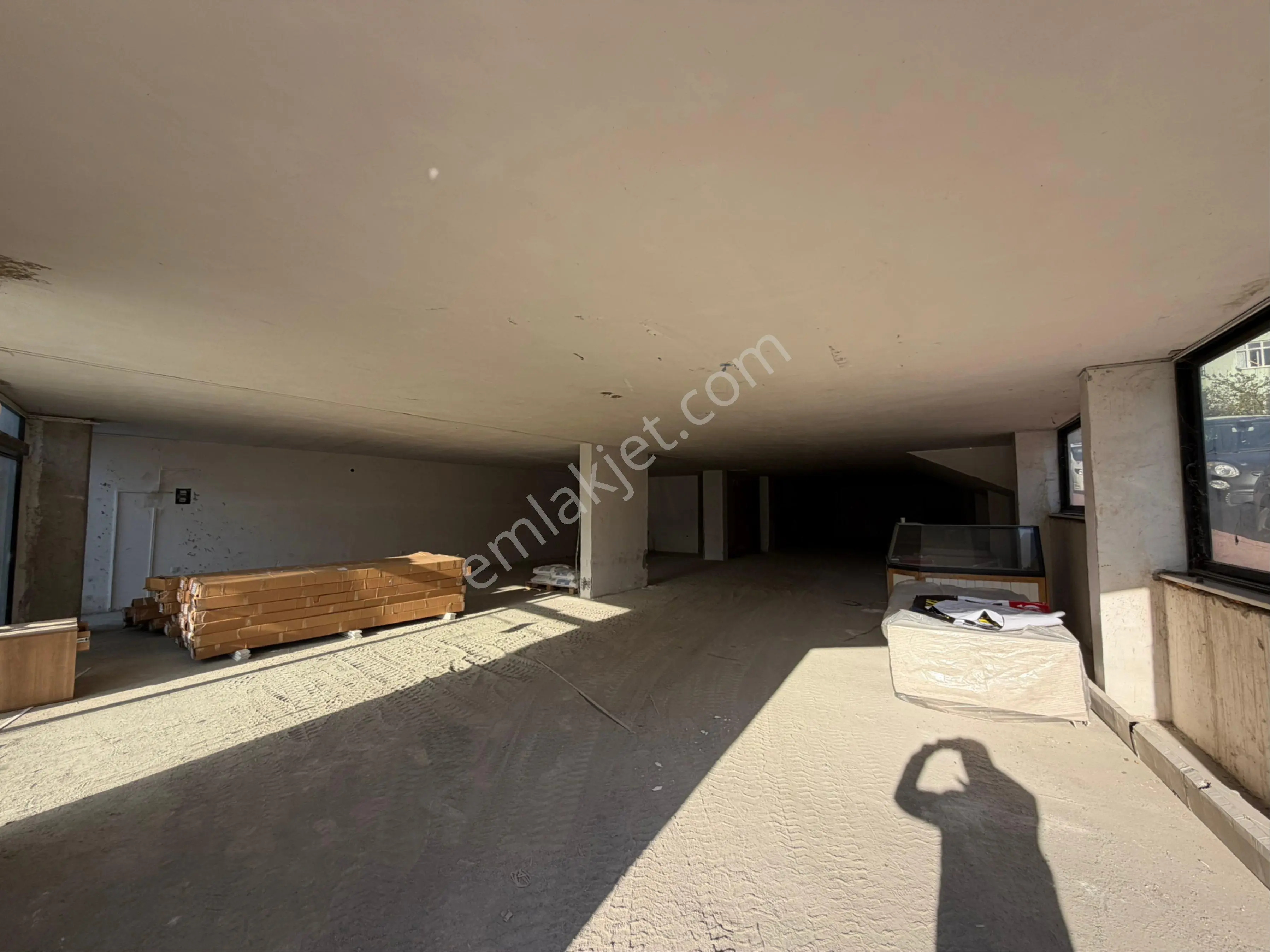 Evim-nur’dan Derebahçe Mh 650m2 Cadde Üzeri Tabela Değeri Yüksek Kiralık Dükkan - Görsel 3