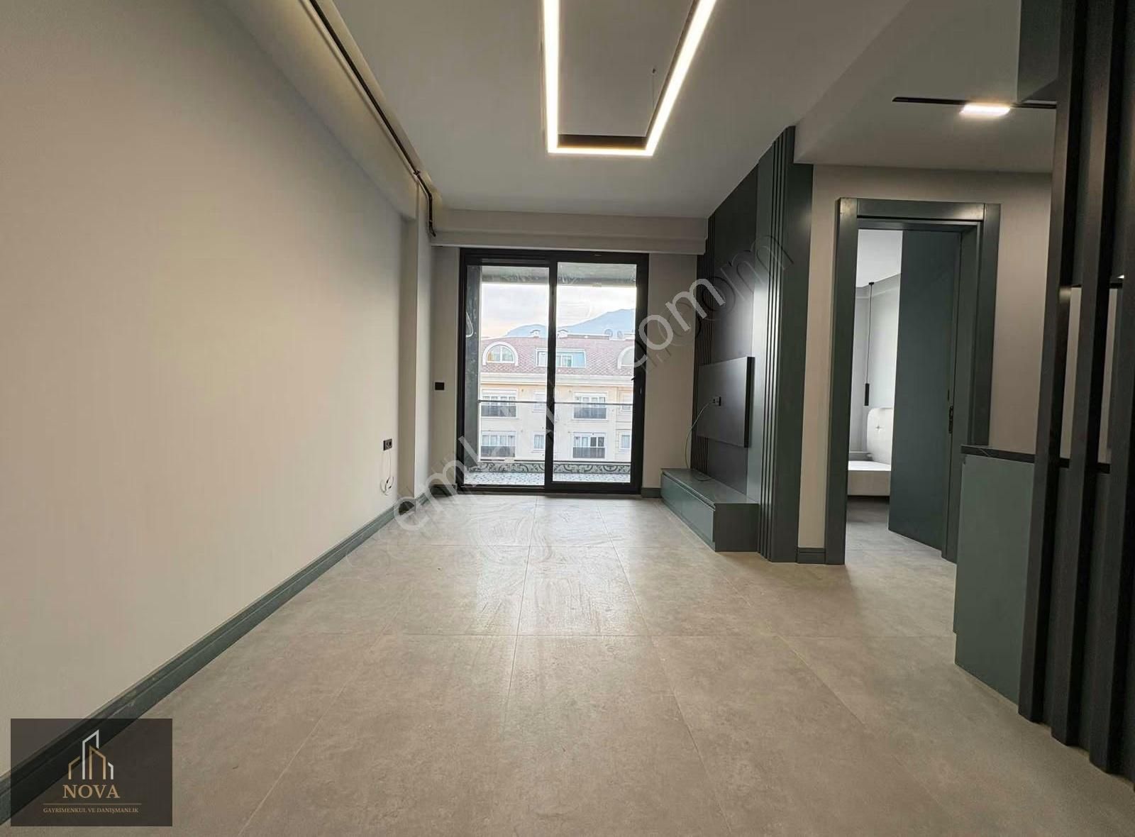 Nova'dan Kınıklıda Site Konseptli Havuzlu Satılık 1+1 Lüks Daire - Görsel 13