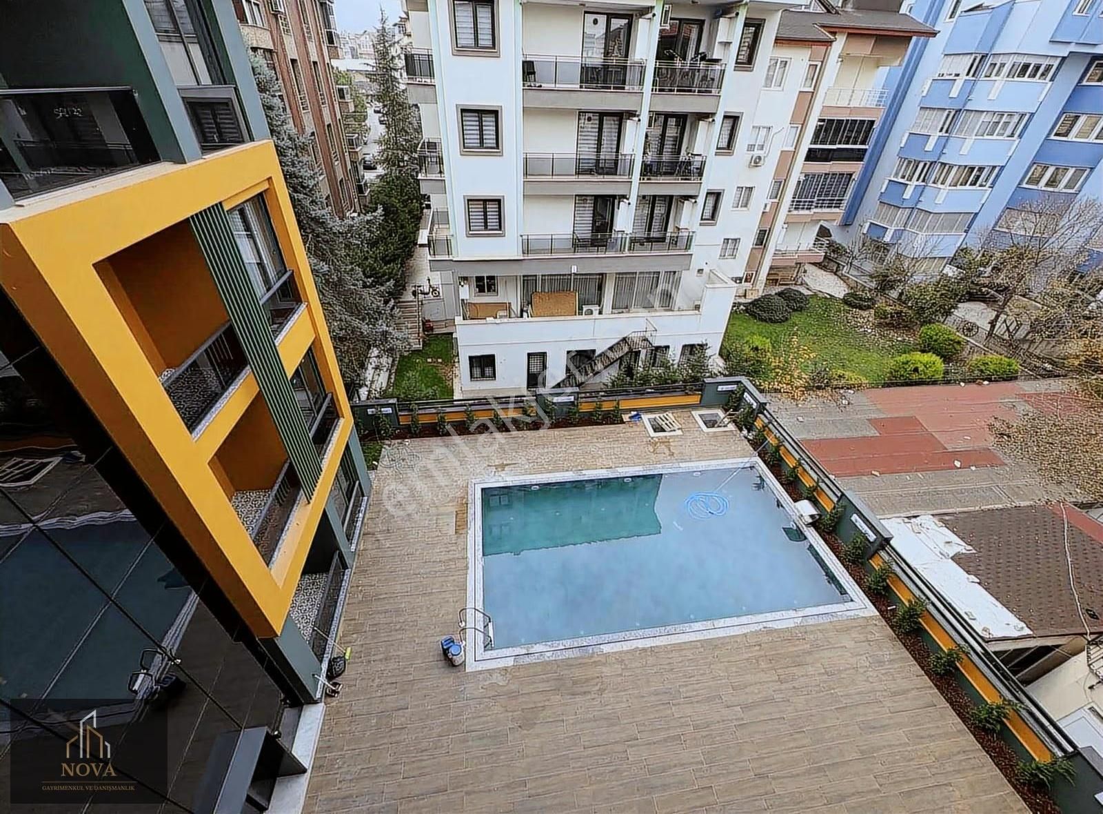 Nova'dan Kınıklıda Site Konseptli Havuzlu Satılık 1+1 Lüks Daire - Görsel 24