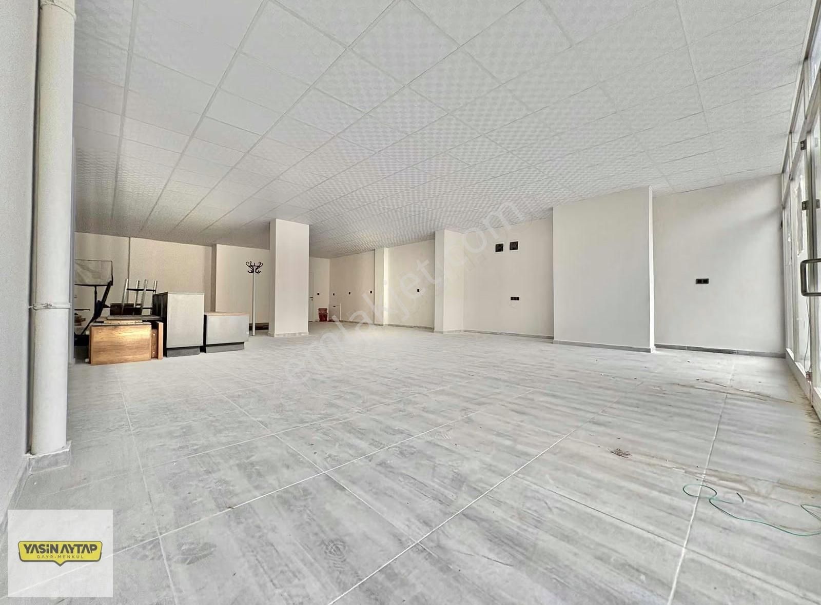 Mengene Akcami Karşısı Cadde Cepheli 112m² Satılık Dükkan - Görsel 2