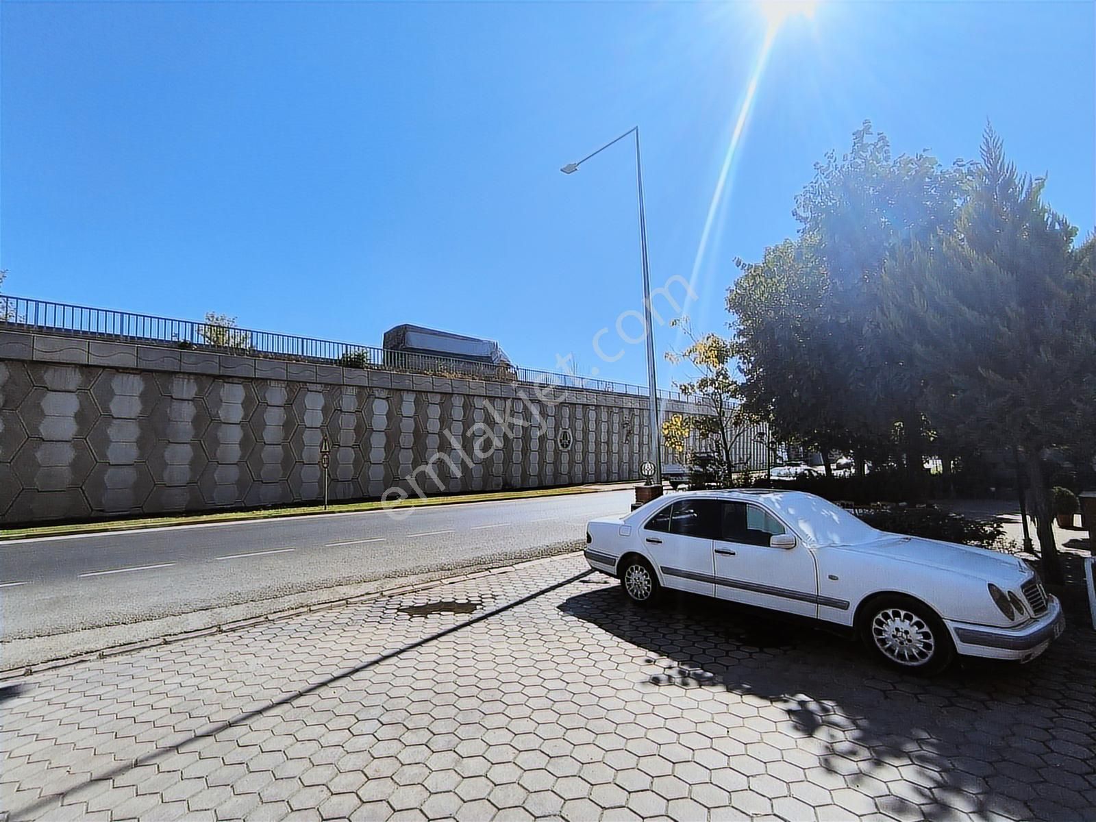 Kariyer'den Bursa Eskişehir Karayolu Üzerinde 600 M² Kullanım - Görsel 7