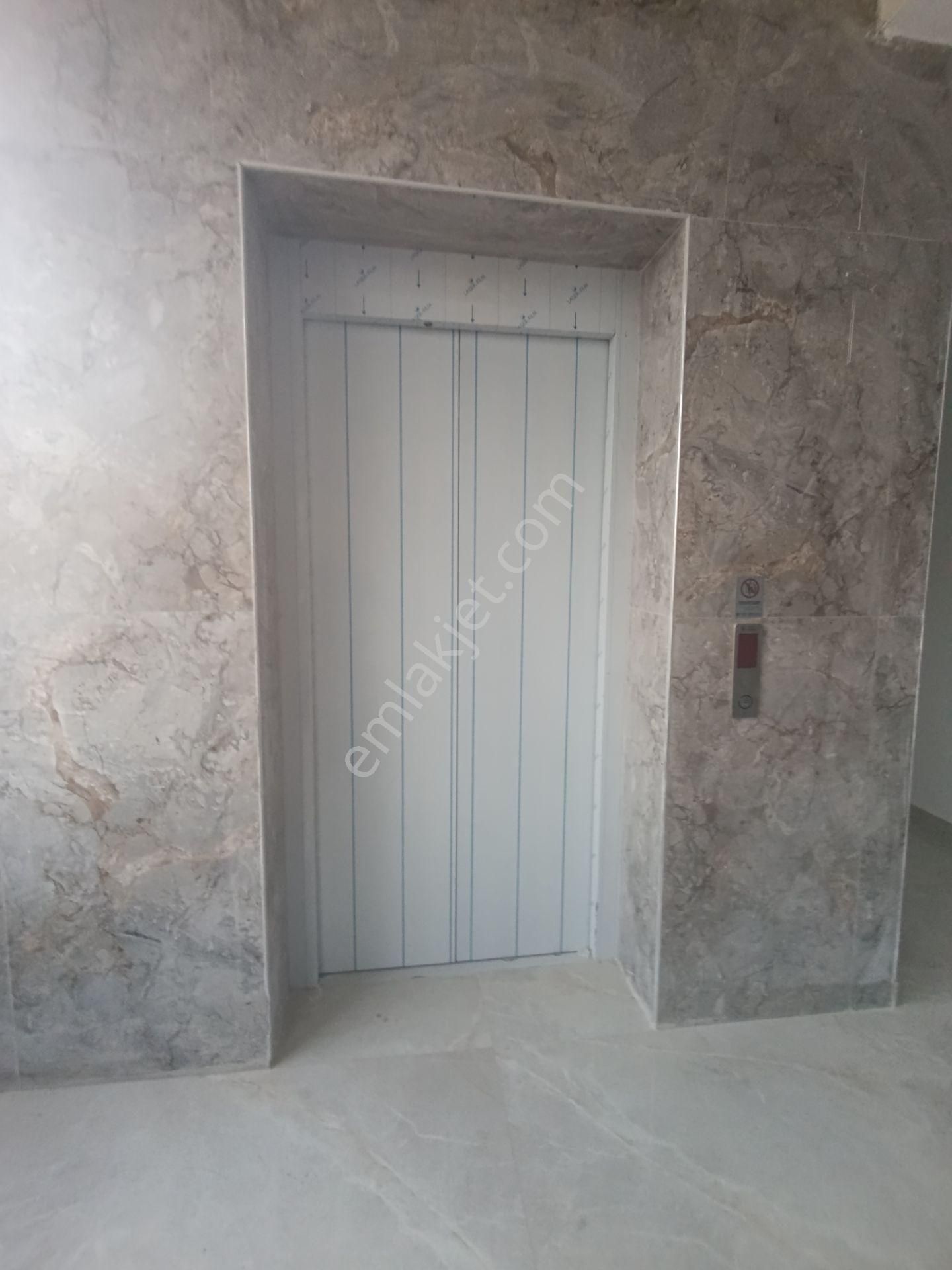 Aydoğmuş 'ta Arakatta , Sıfır , Asansörlü , Huzurlu Fırsat 1+1 Satılık Daireler - Görsel 10