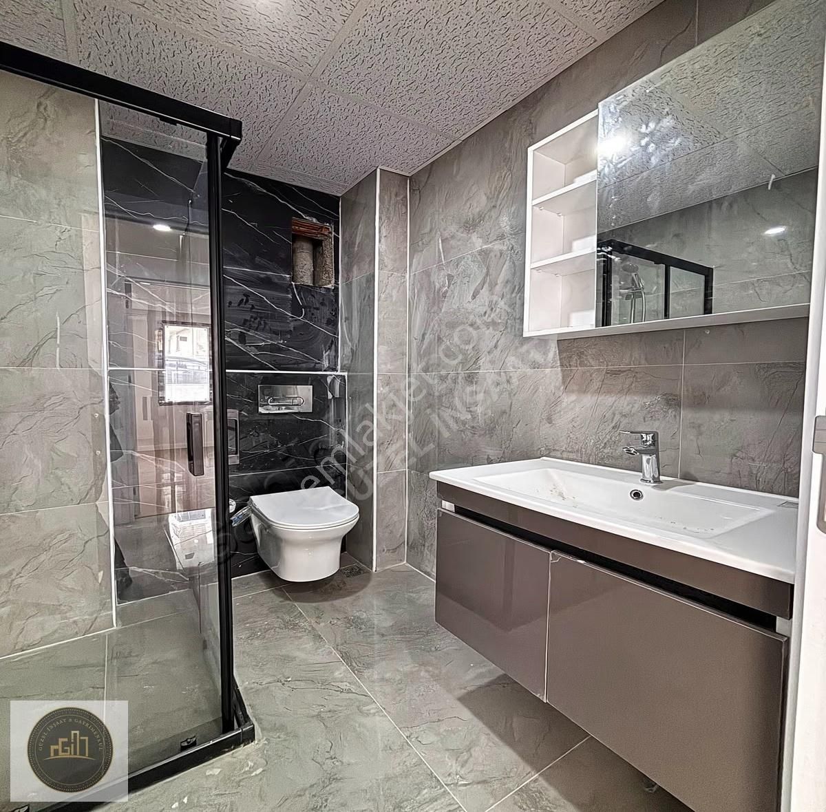 Beylikdüzü Yaşam Vadisine Cephe Site İçi Fırsat 2+1 Ara Kat !!! - Görsel 2