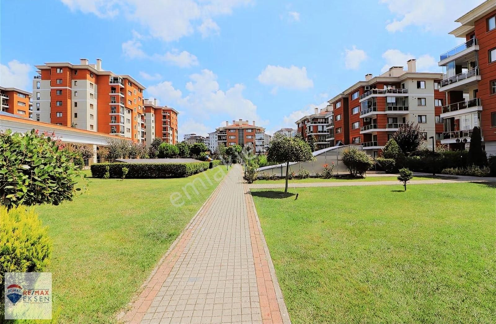 Taşdelen Neveser Konakları Kiralık 3+1 Bahçe Katı