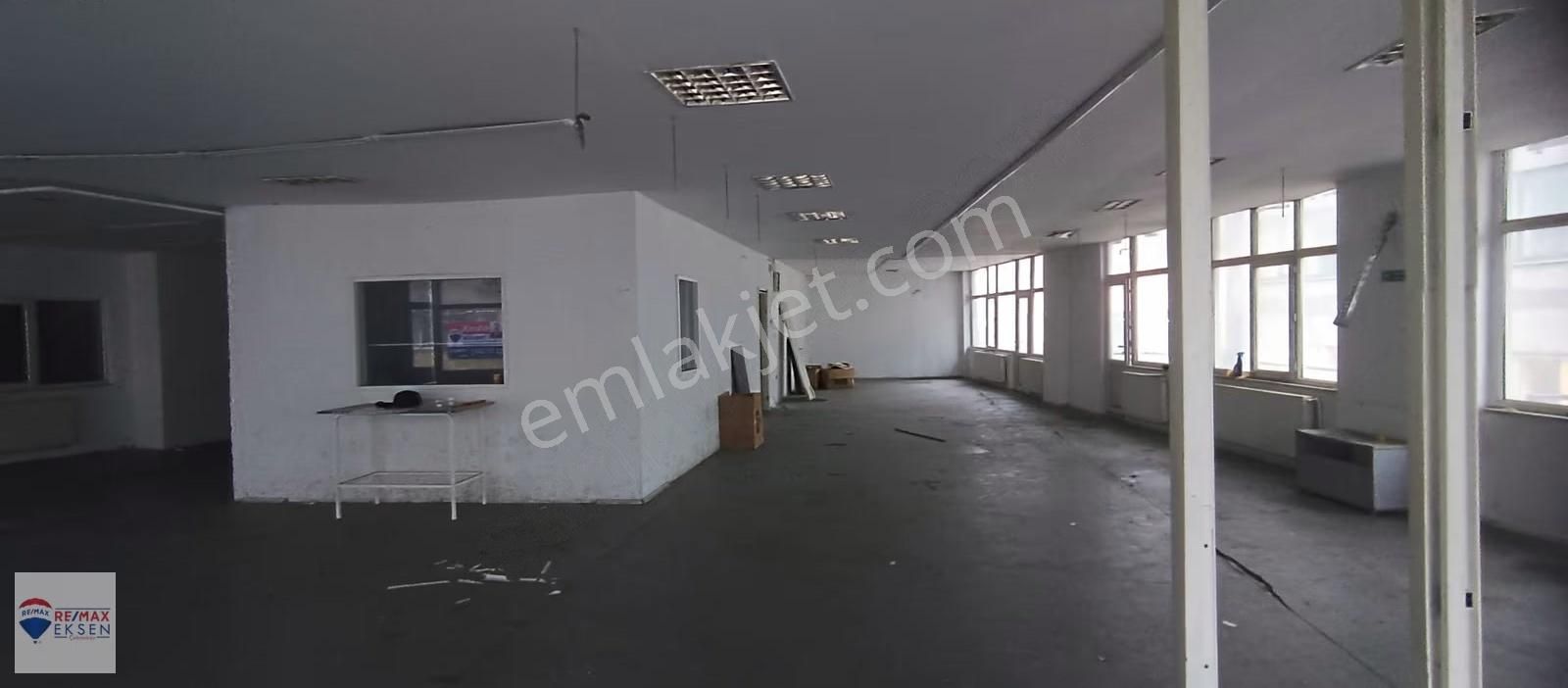 Çağlayan Vatan Cad.de Kiralık Müstakil Depolu İşyeri-ofis 380 M2 - Görsel 14