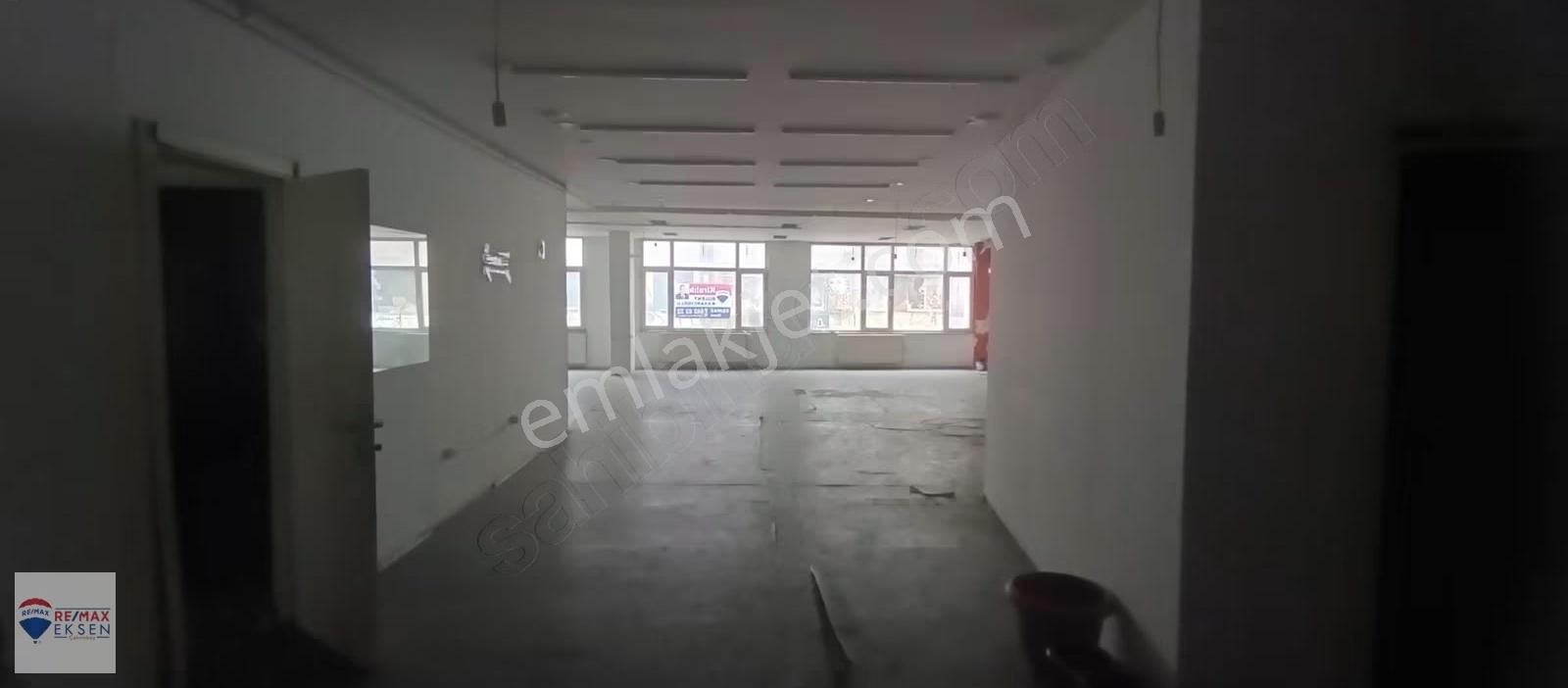 Çağlayan Vatan Cad.de Kiralık Müstakil Depolu İşyeri-ofis 380 M2 - Görsel 19