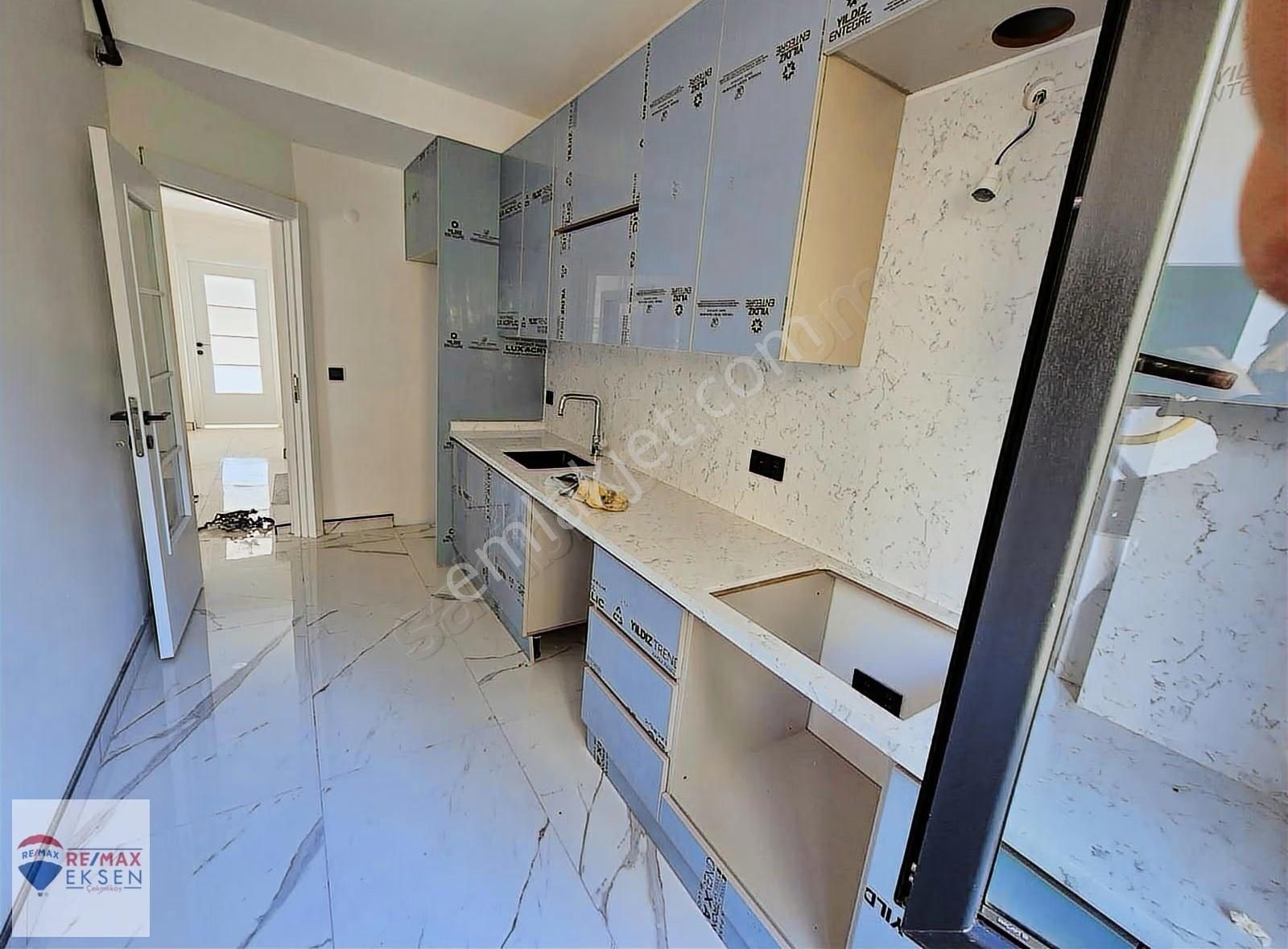 Beşiktaş'ta Boğaz Manzaralı Satılık 3+1 Çatı Dubleksi - Görsel 10