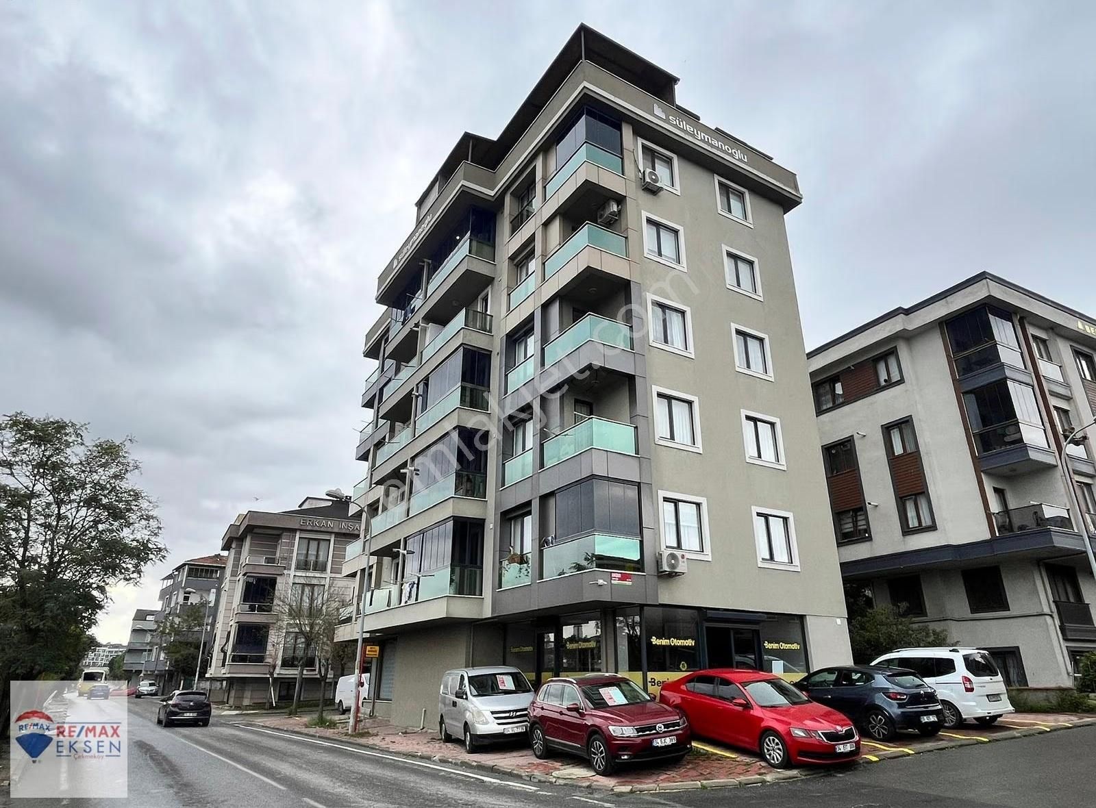 Çekmeköy Aydınlar Mahallesi 5+1 Geniş Odalı Ve Teraslı Satılık