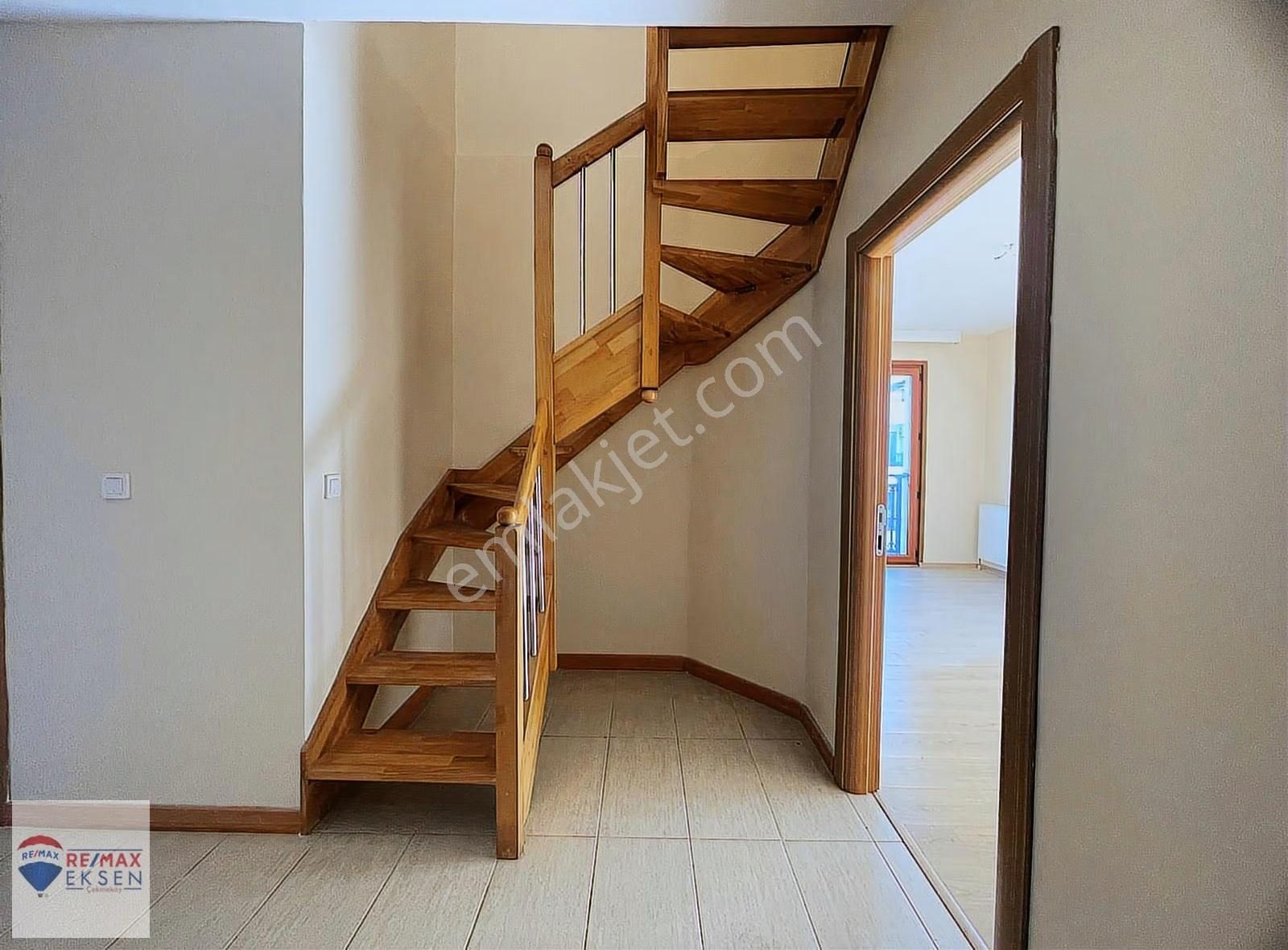 Sancaktepe Kasr-ı İstanbul Sit De Kiralık 5+1 Çatı Dubleks Daire - Görsel 30