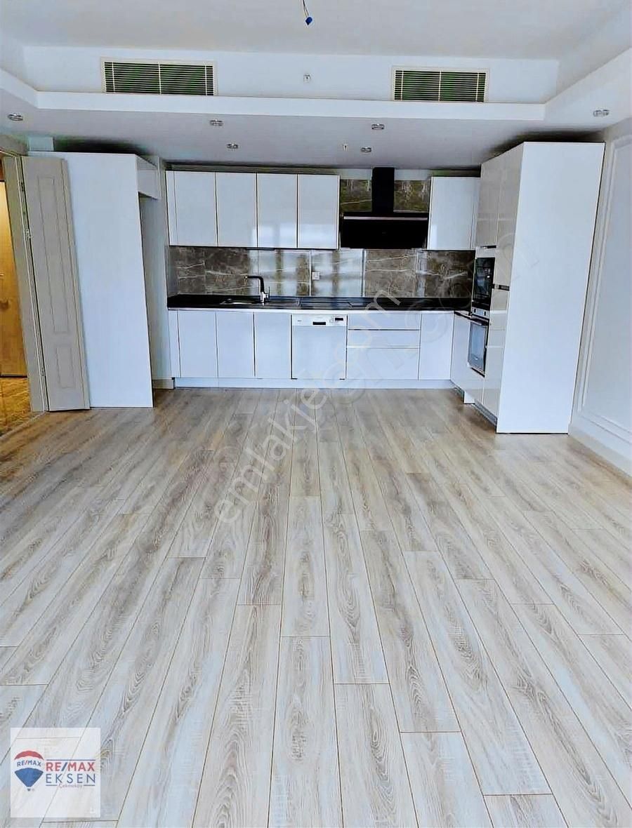 Emine Göktürk,den Nef Bahçelievlerde Boş Peyzaj Manzaralı 3+1 - Görsel 17