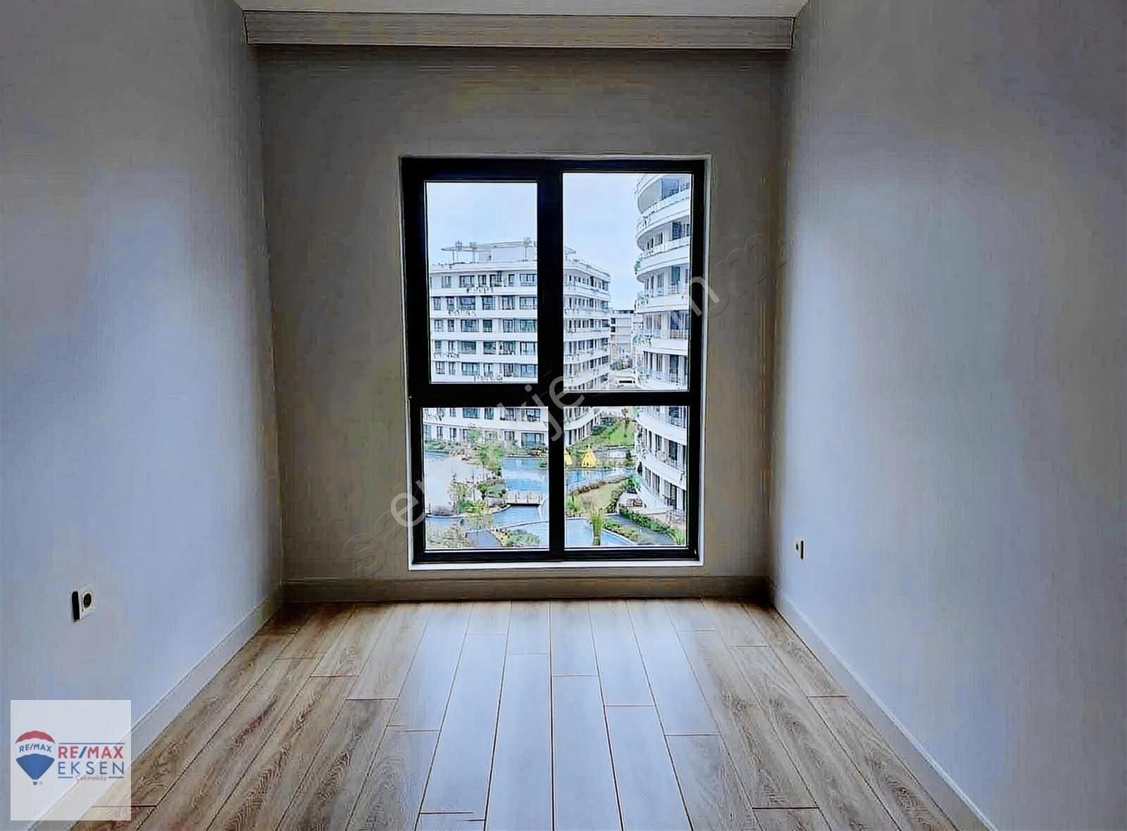 Emine Göktürk,den Nef Bahçelievlerde Boş Peyzaj Manzaralı 3+1 - Görsel 14