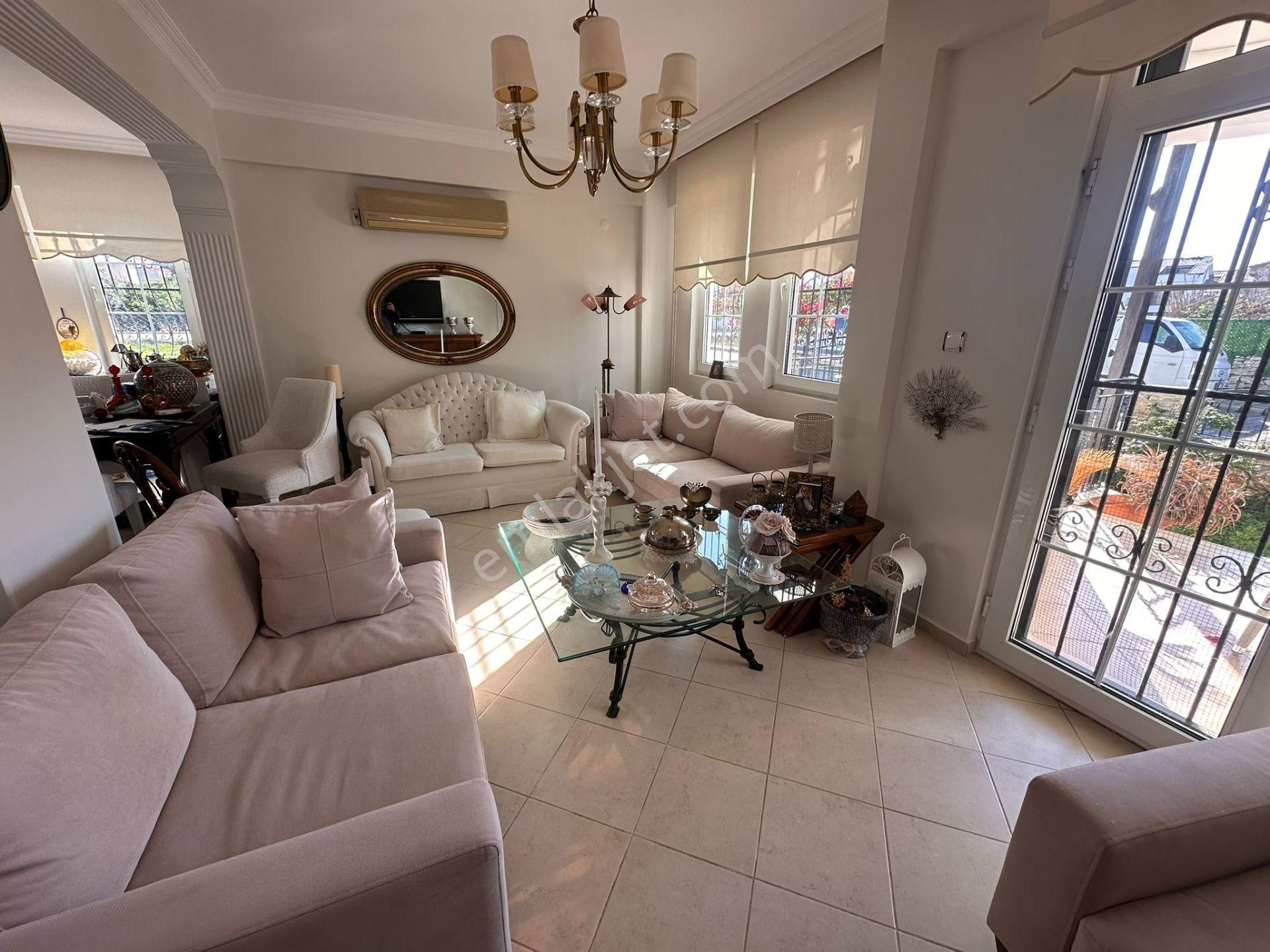 Stop’tan Site İçerisinde 3+1 Tripleks Villa - Görsel 14