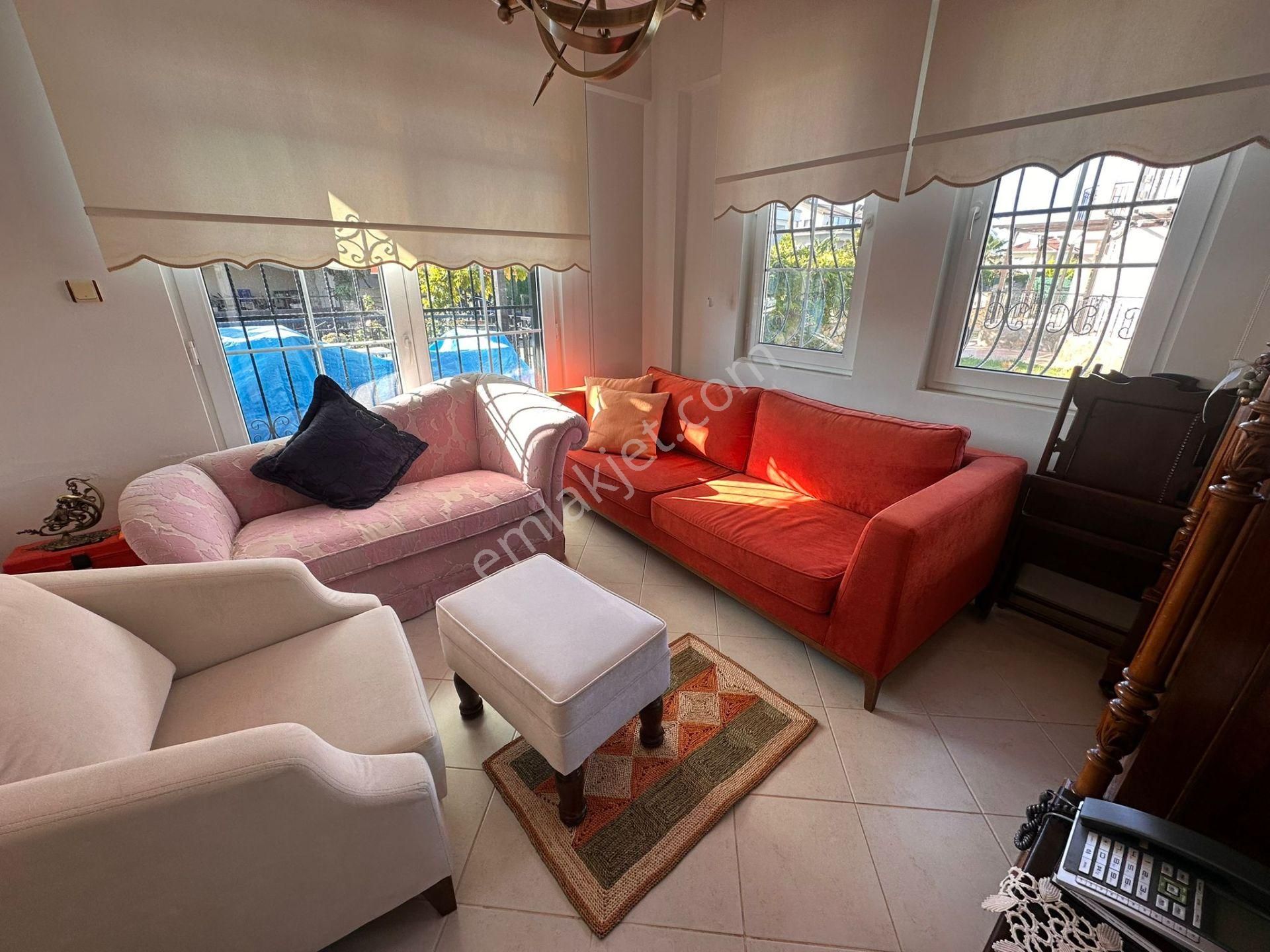 Stop’tan Site İçerisinde 3+1 Tripleks Villa - Görsel 23