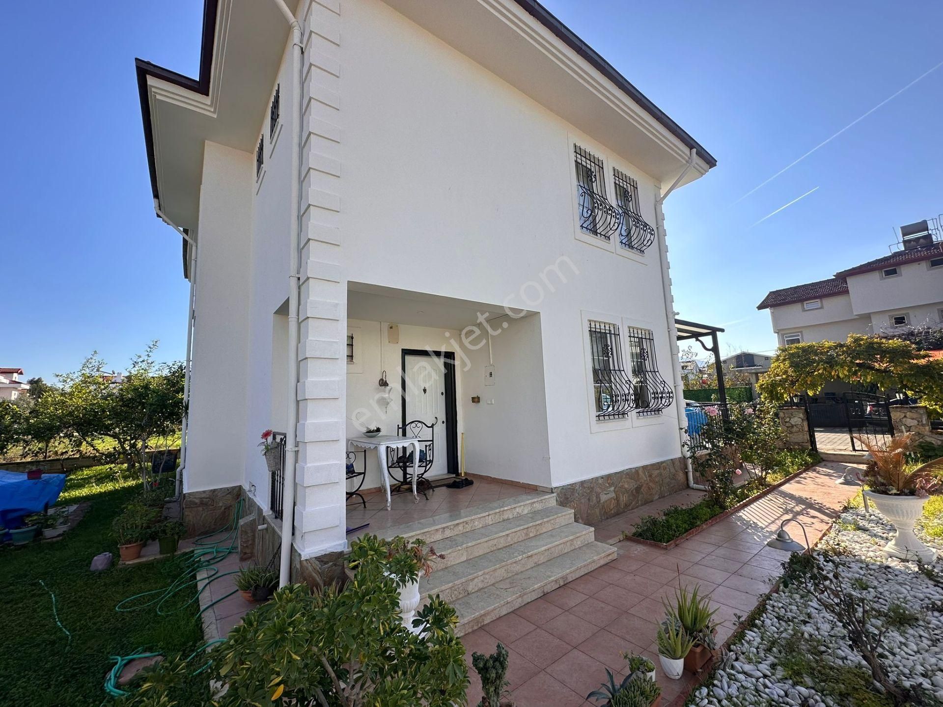 Stop’tan Site İçerisinde 3+1 Tripleks Villa - Görsel 27