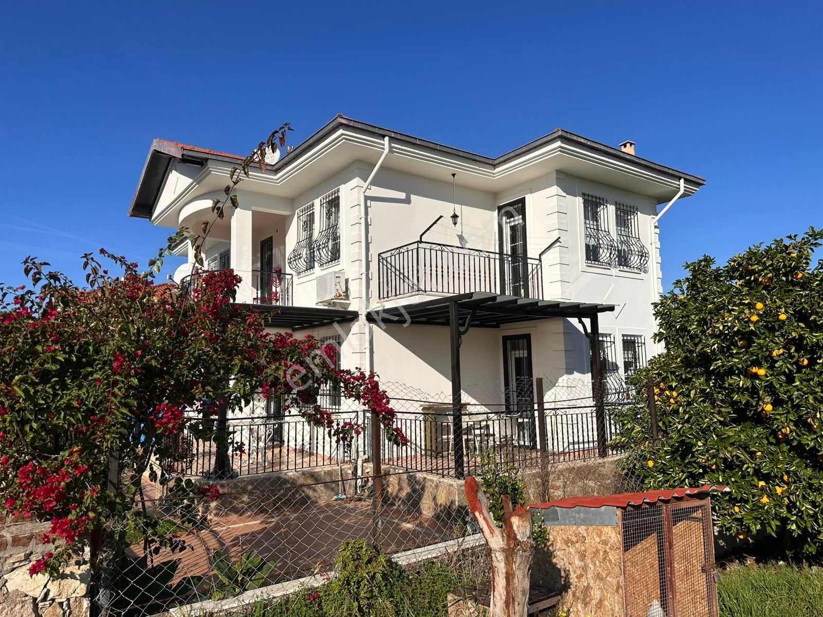 Stop’tan Site İçerisinde 3+1 Tripleks Villa - Görsel 2