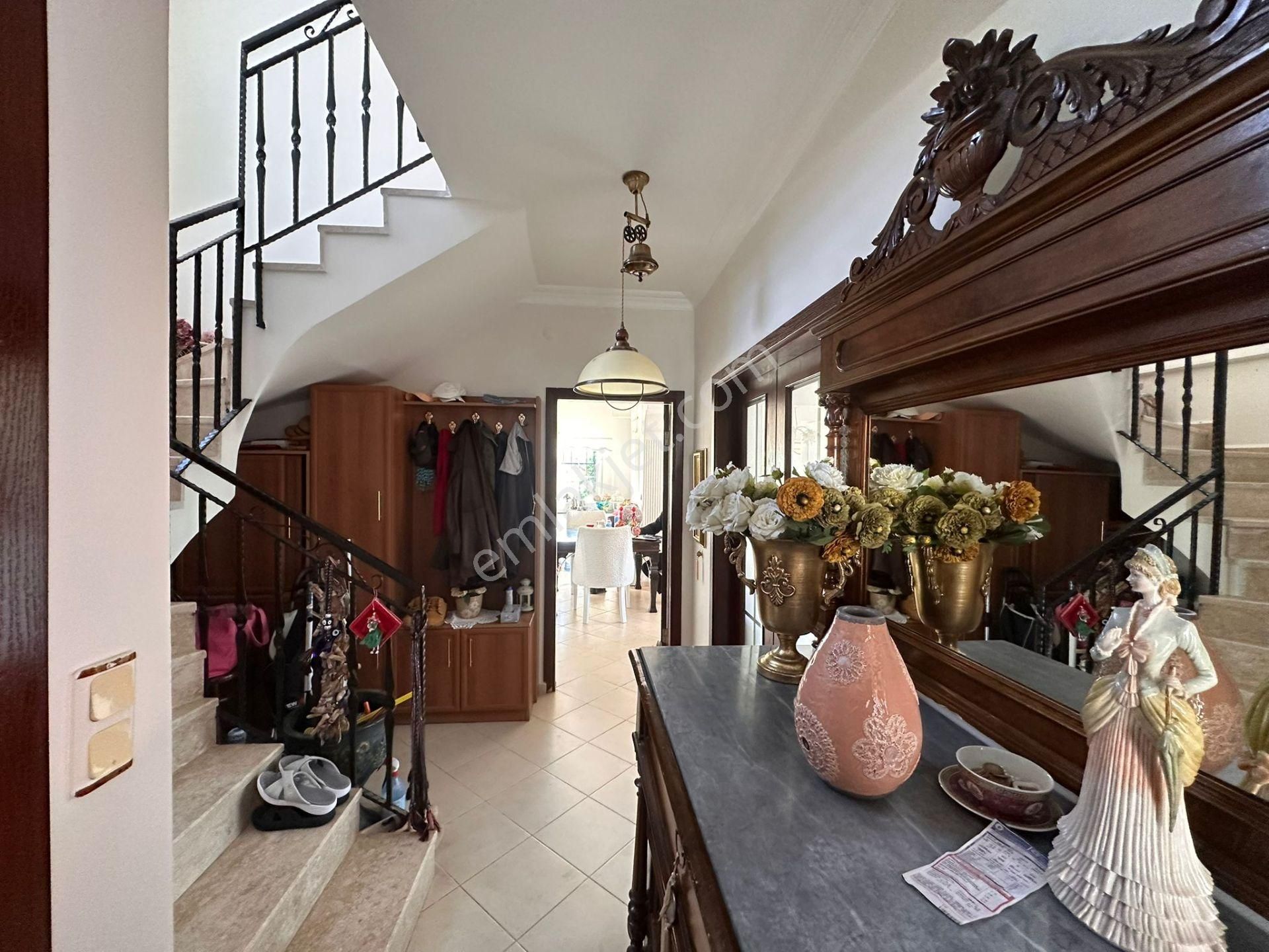 Stop’tan Site İçerisinde 3+1 Tripleks Villa - Görsel 21