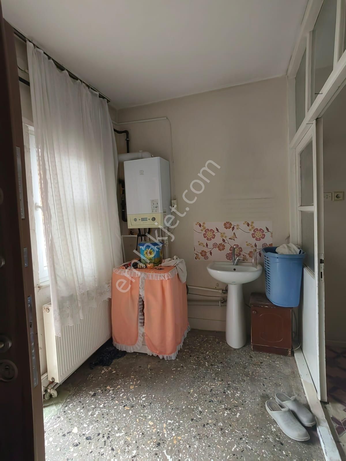 Akçay Emlak'tan Akşehir Gazi Mahallesinde Köşe Parsel Bahçeli Doğalgazlı Satılık Müstakil Ev - Görsel 34