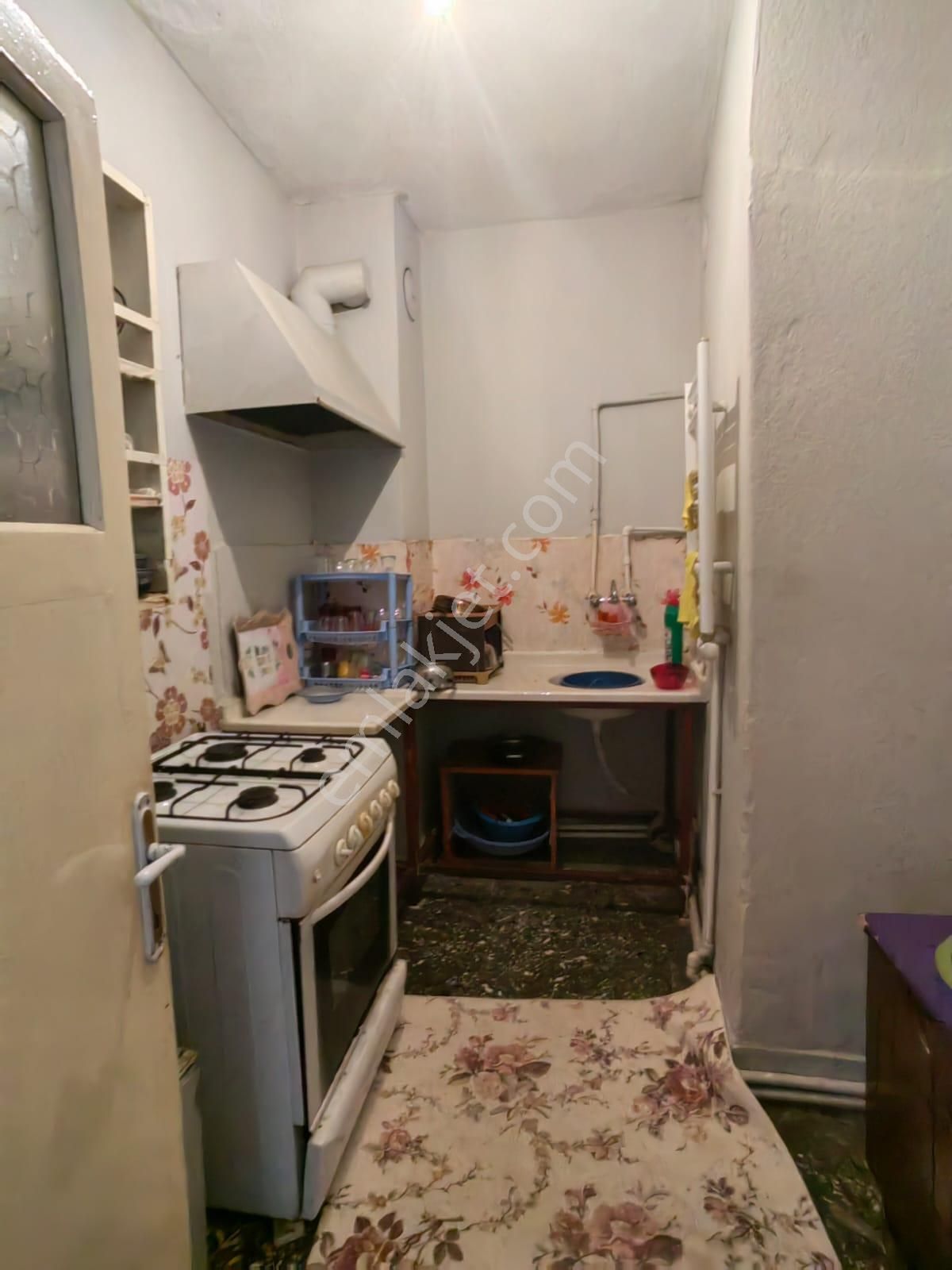 Akçay Emlak'tan Akşehir Gazi Mahallesinde Köşe Parsel Bahçeli Doğalgazlı Satılık Müstakil Ev - Görsel 24