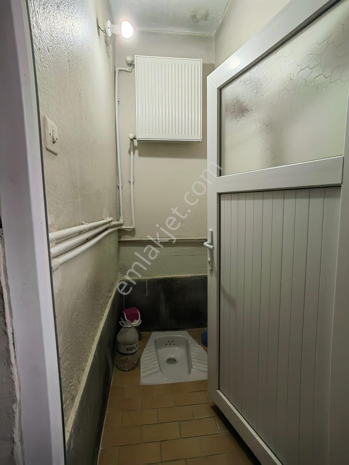 Akçay Emlak'tan Akşehir Gazi Mahallesinde Köşe Parsel Bahçeli Doğalgazlı Satılık Müstakil Ev - Görsel 15