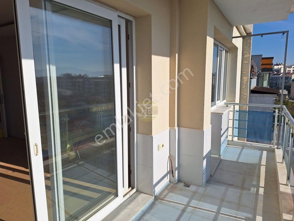 Hb'den 3+1 Kiralık Daire, Oturuma Hazır, Temiz, Çift Cepheli, Merkezi Konumda - Görsel 13