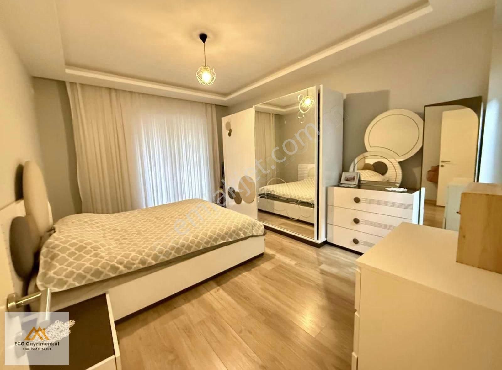 Engincan Gül'den; Saray Modern Yapıda Lüx 4+1 Süper Loft Daire ! - Görsel 35