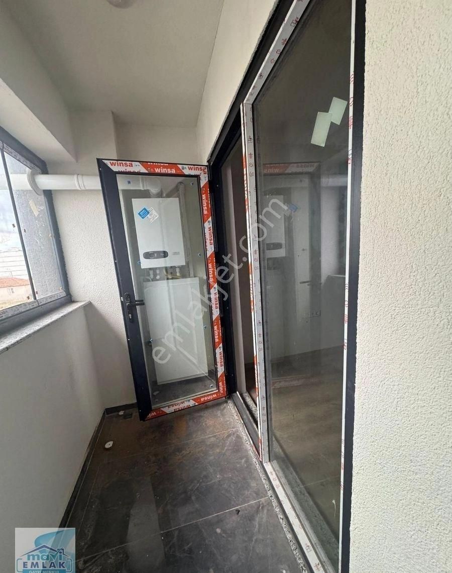 Bandırma Mavi Emlaktan Yeni Mahallede 65 Adet 2 Bloktan Oluşan Farklı 1+1 30adet Dairemiz Satılıktır