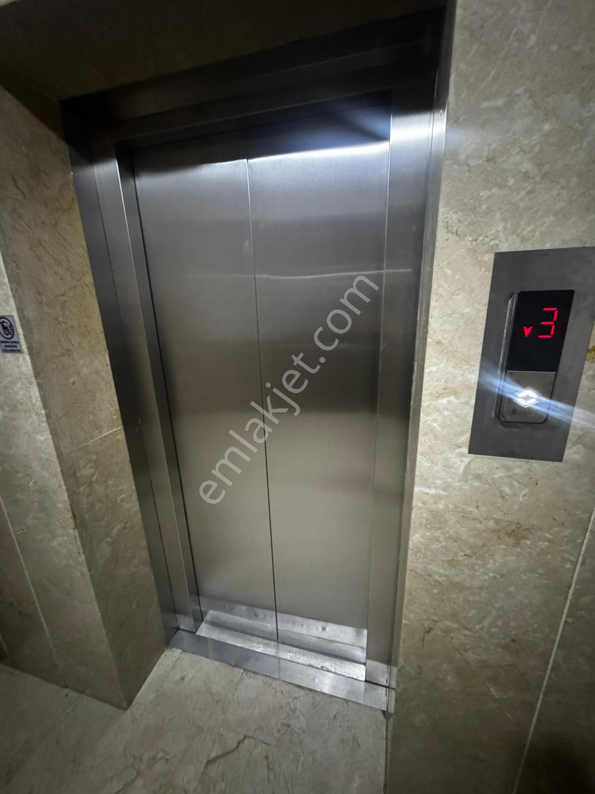 Ufuktepe Mahallesi'nde Manzaralı Full Yapılı Cadde Üzeri 3+1 Daire! - Görsel 17