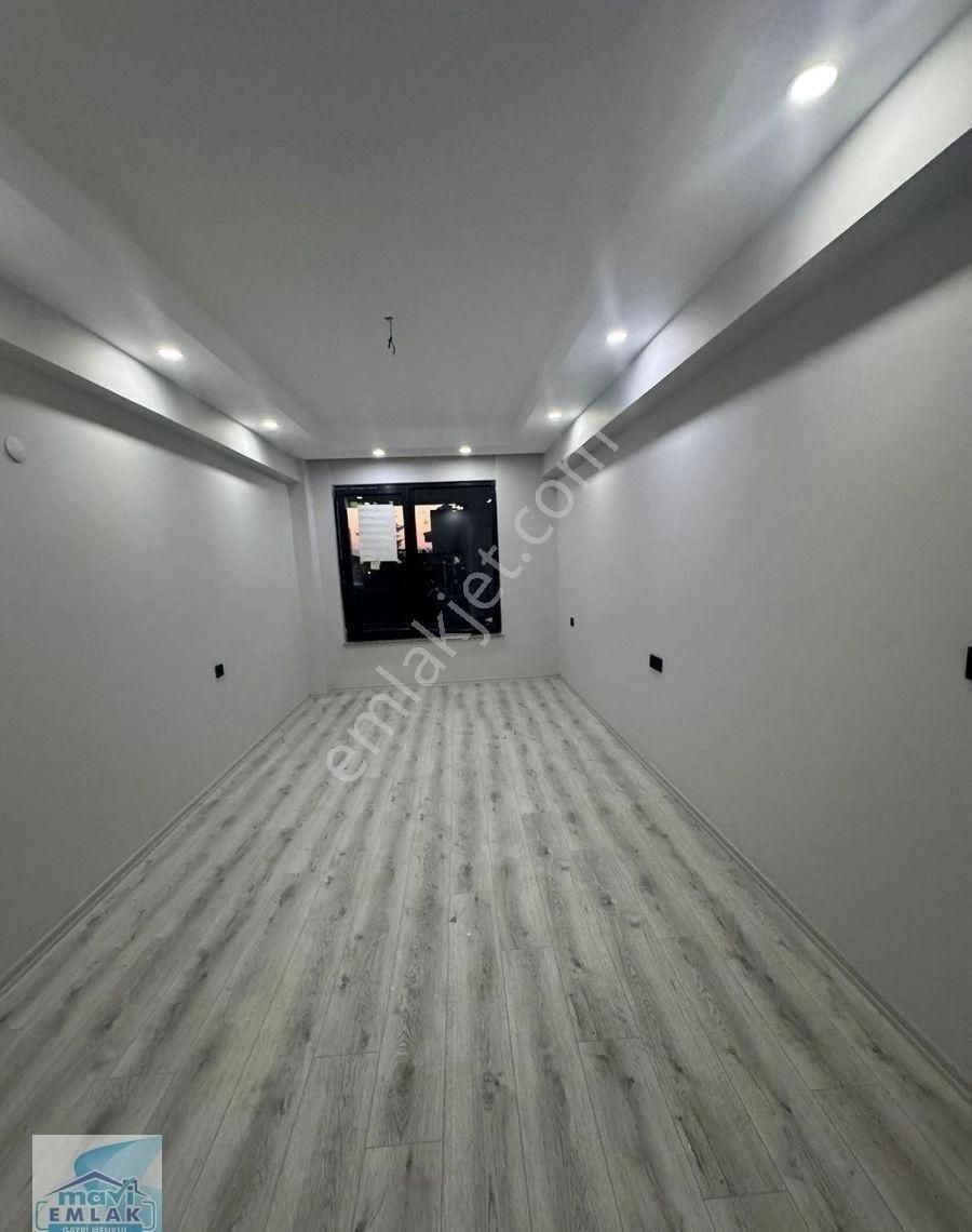 Bandırma Mavi'den Ultra Lüx Şık Tasarımlı 5+1+2 Satılık Triplex - Görsel 35