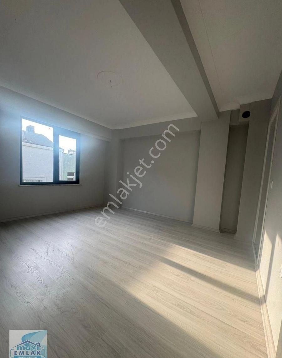 Bandırma Mavi Emlaktan 600 Evler Mahallesinde 2+1 Geniş Satılık Daireler - Görsel 3