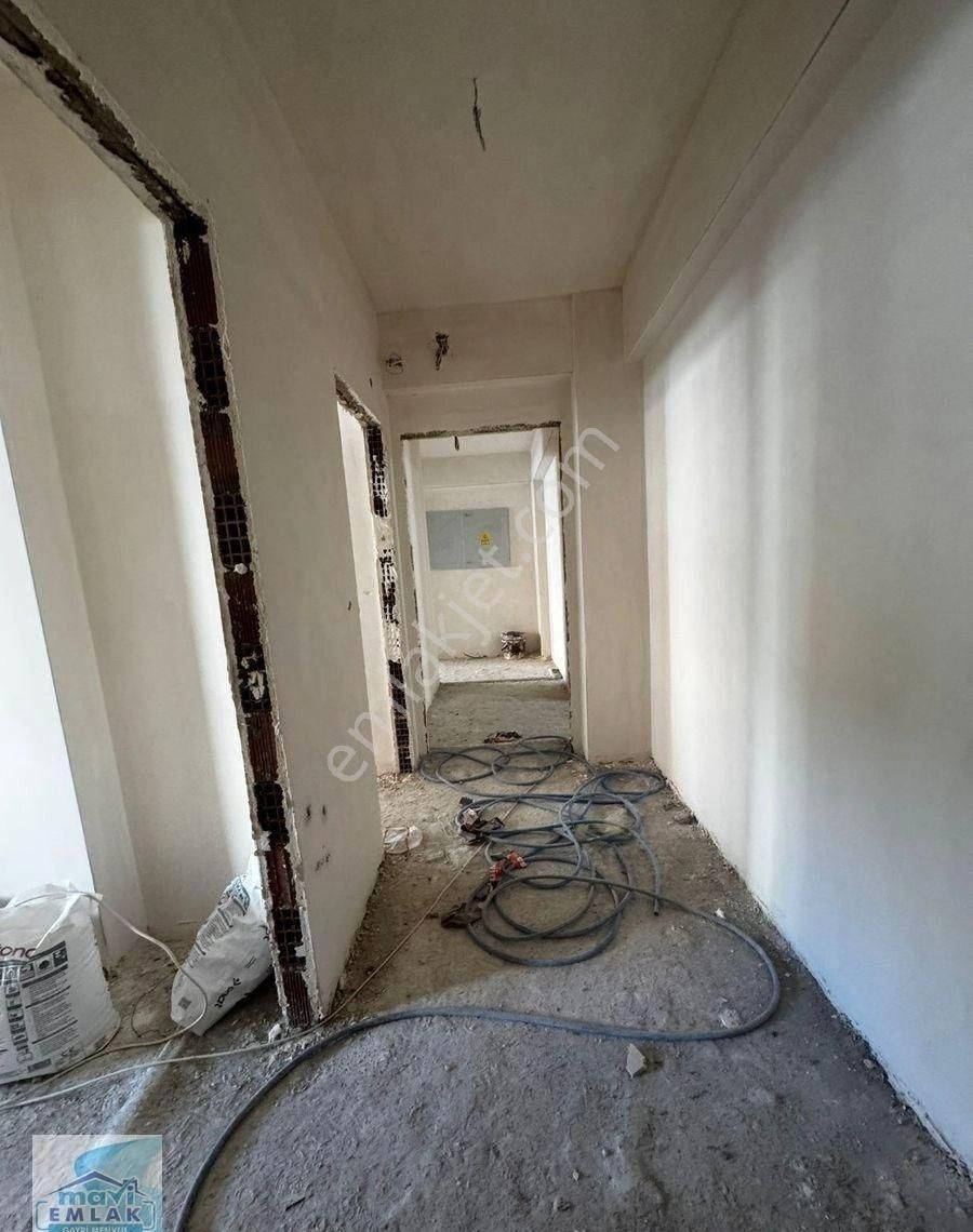 Bandırma Mavi Emlaktan 600 Evler Mahallesinde 1+1 Yüksek Giriş Satılık Daire - Görsel 2