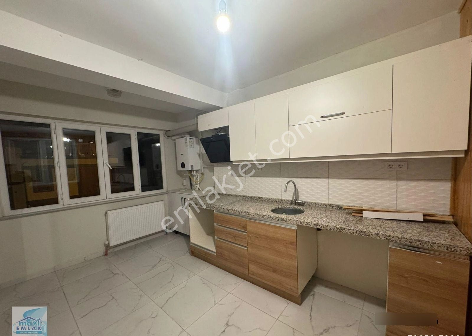 Bandırma Mavi Emlaktan Yeni Mahallede 2+1 Kiralık Daire