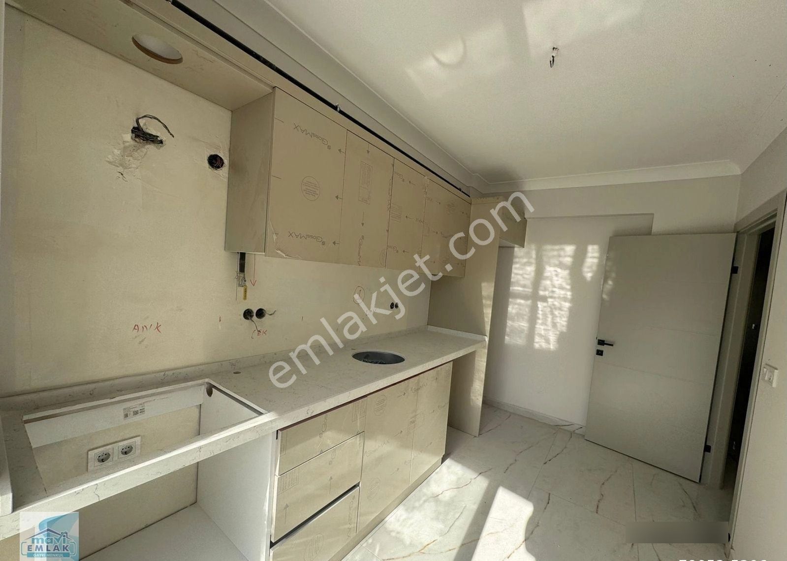 Bandırma Mavi Emlaktan Çınarlı Mahallesinde 3+1 Şehir Manzaralı 3+1 Dubleks Satılık Daire