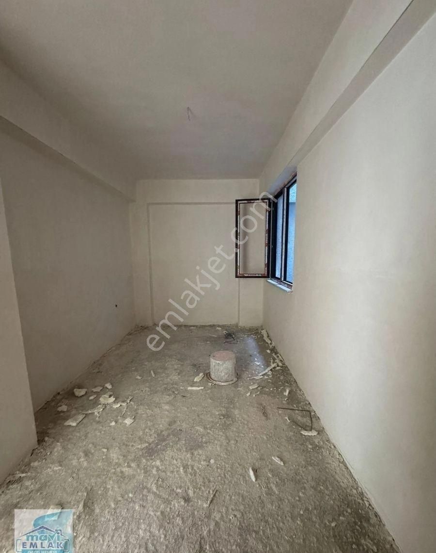 Bandırma Mavi Emlaktan 600 Evler Mahallesinde Ara Kat 2+1 Satılık Daire - Görsel 2
