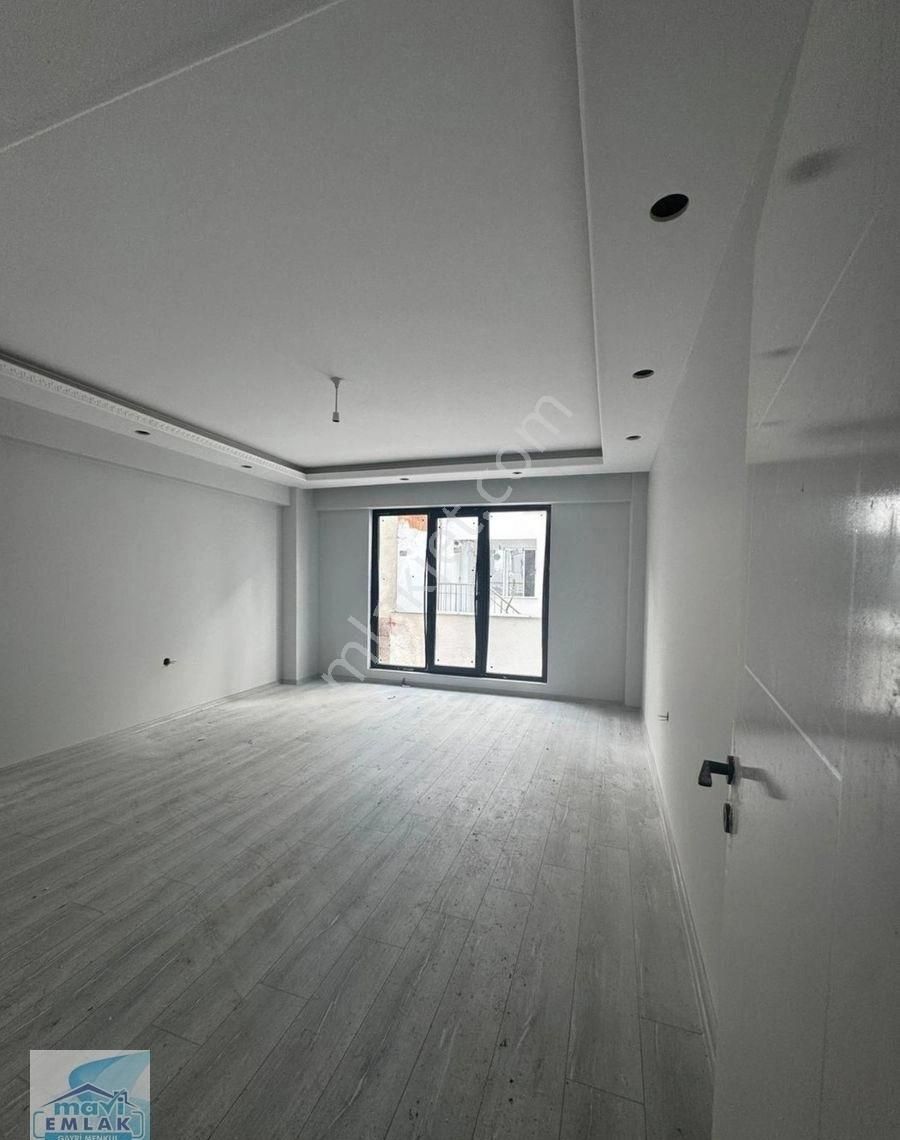 Bandırma Mavi Emlaktan 600 Evler Mahallesinde Yüksek Giriş 2+1 Satılık Daire