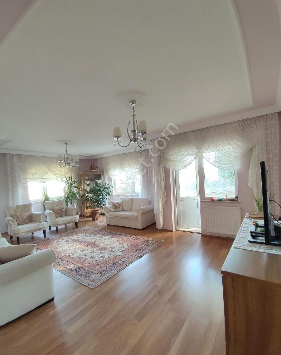Mimar Emlak'tan Söğütlü'de 4+1 Kiralık Daire - Görsel 2