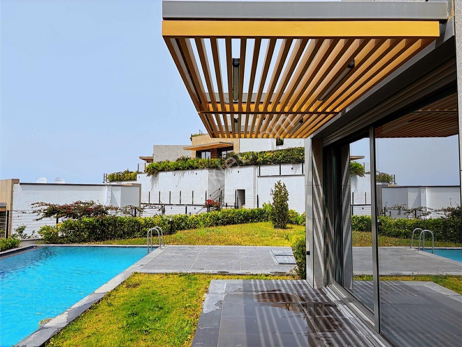 Yalıkavakta Satılık Full Deniz Manzaralı 5+1 Villa - Görsel 28