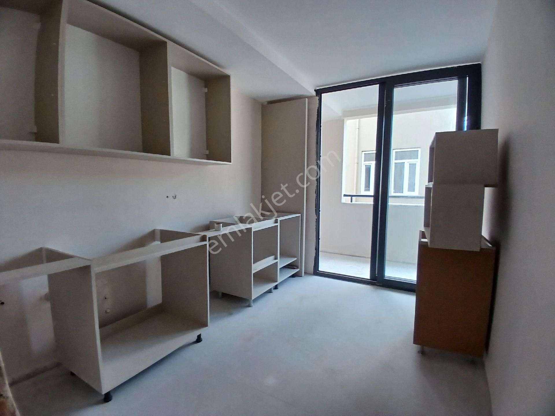 Manavgat Çağlayan Mahallesinde Satılık 2+1 Garajlı Arakat Daire - Görsel 5